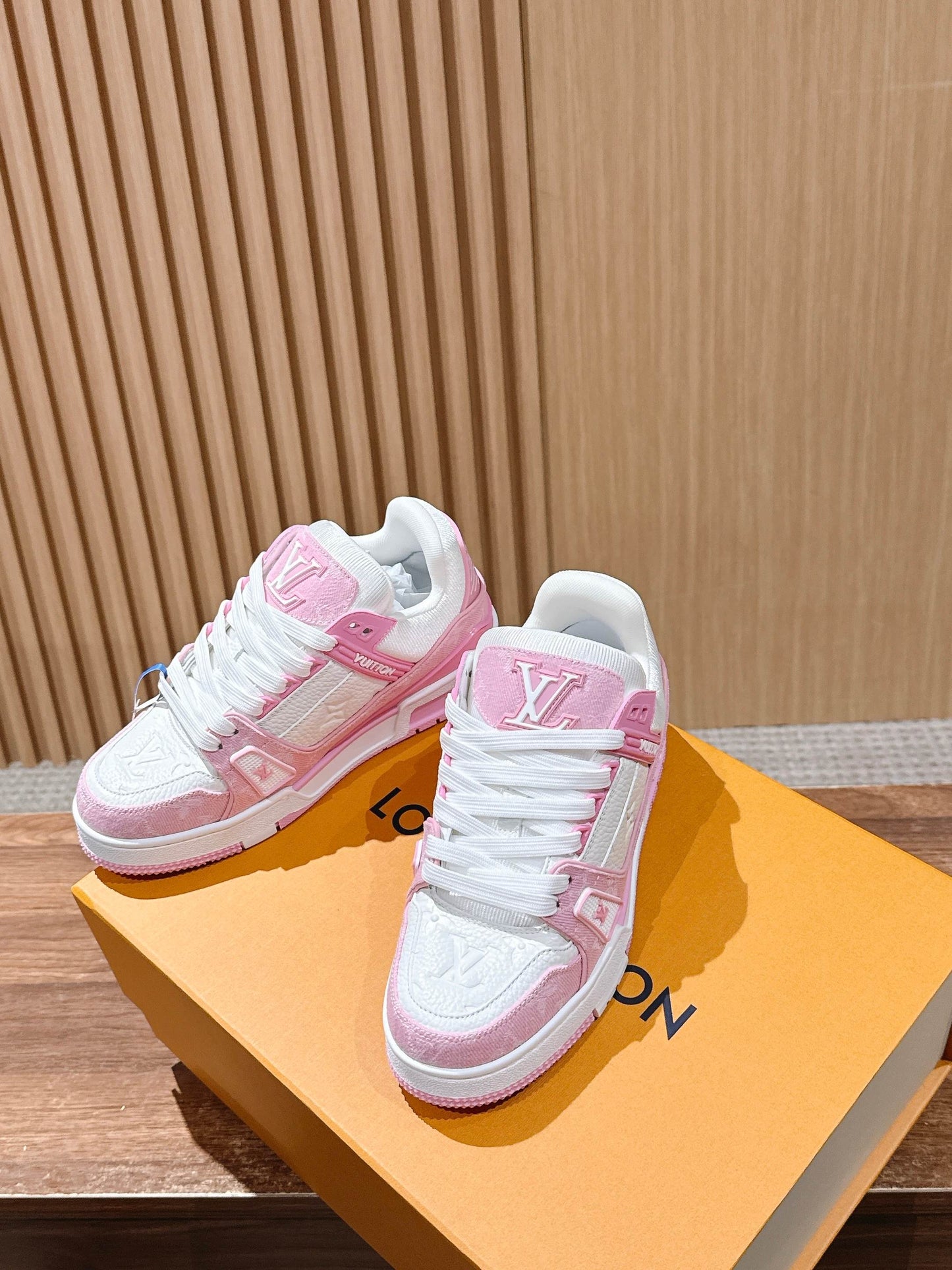 LV Trainer Series 23