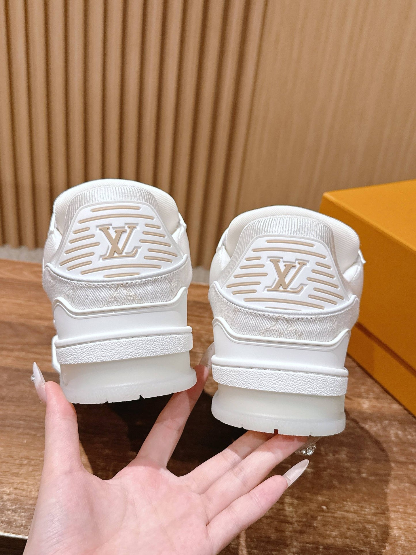 LV Trainer Series 22