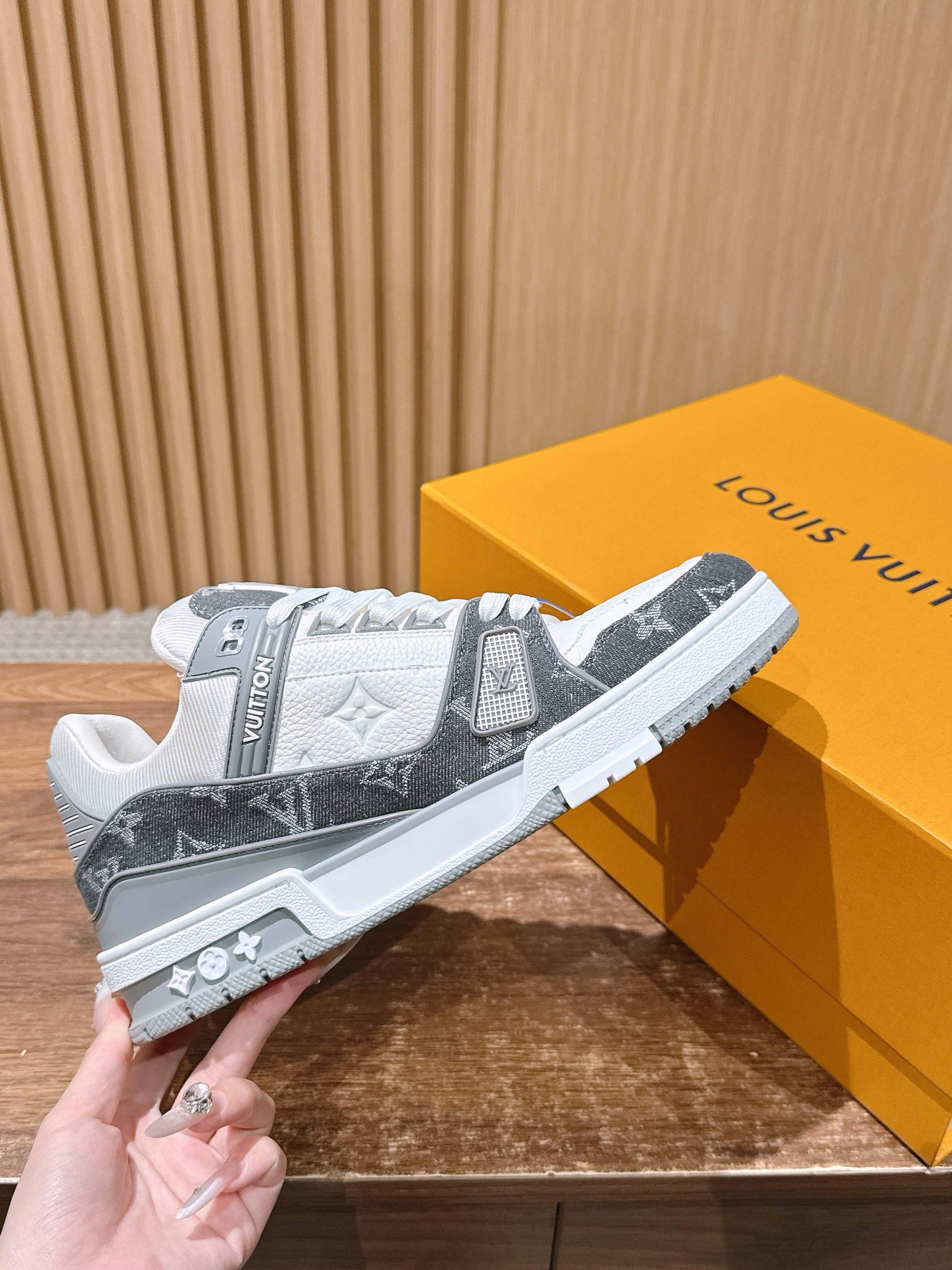 LV Trainer Series 20