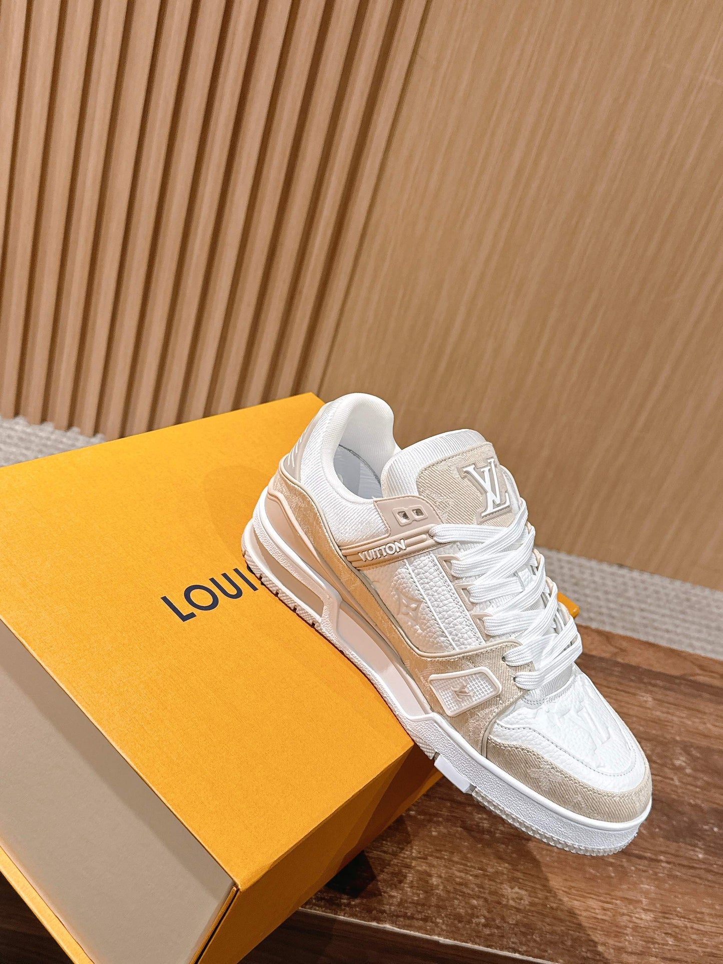 LV Trainer Series 19