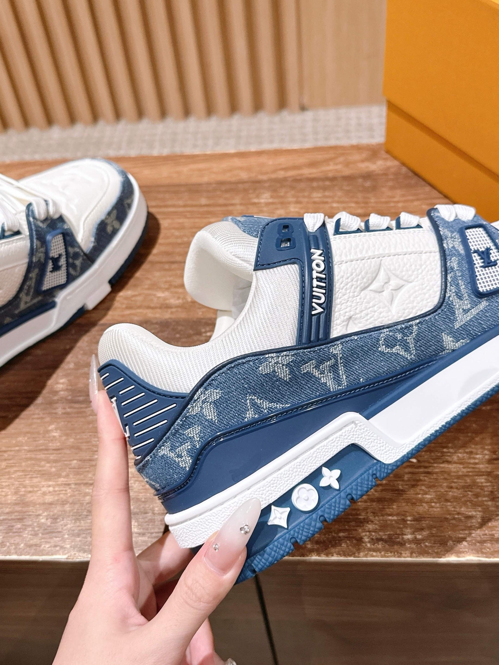 LV Trainer Series 18