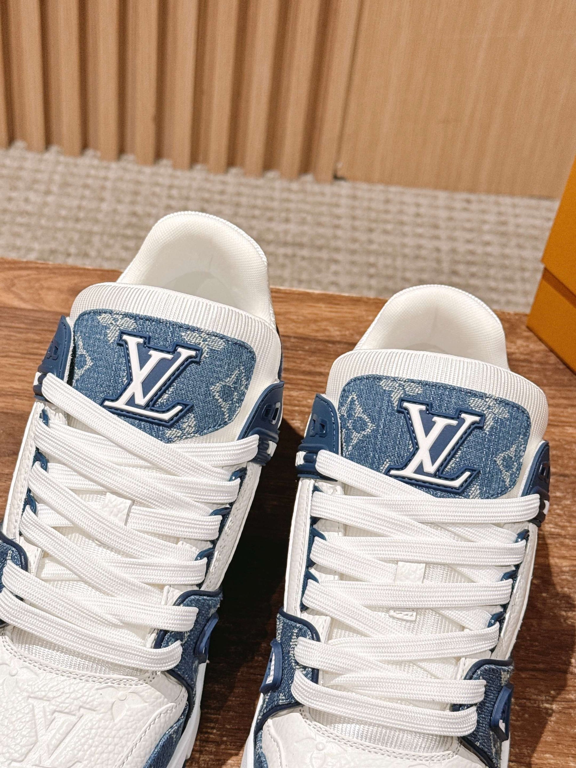 LV Trainer Series 18