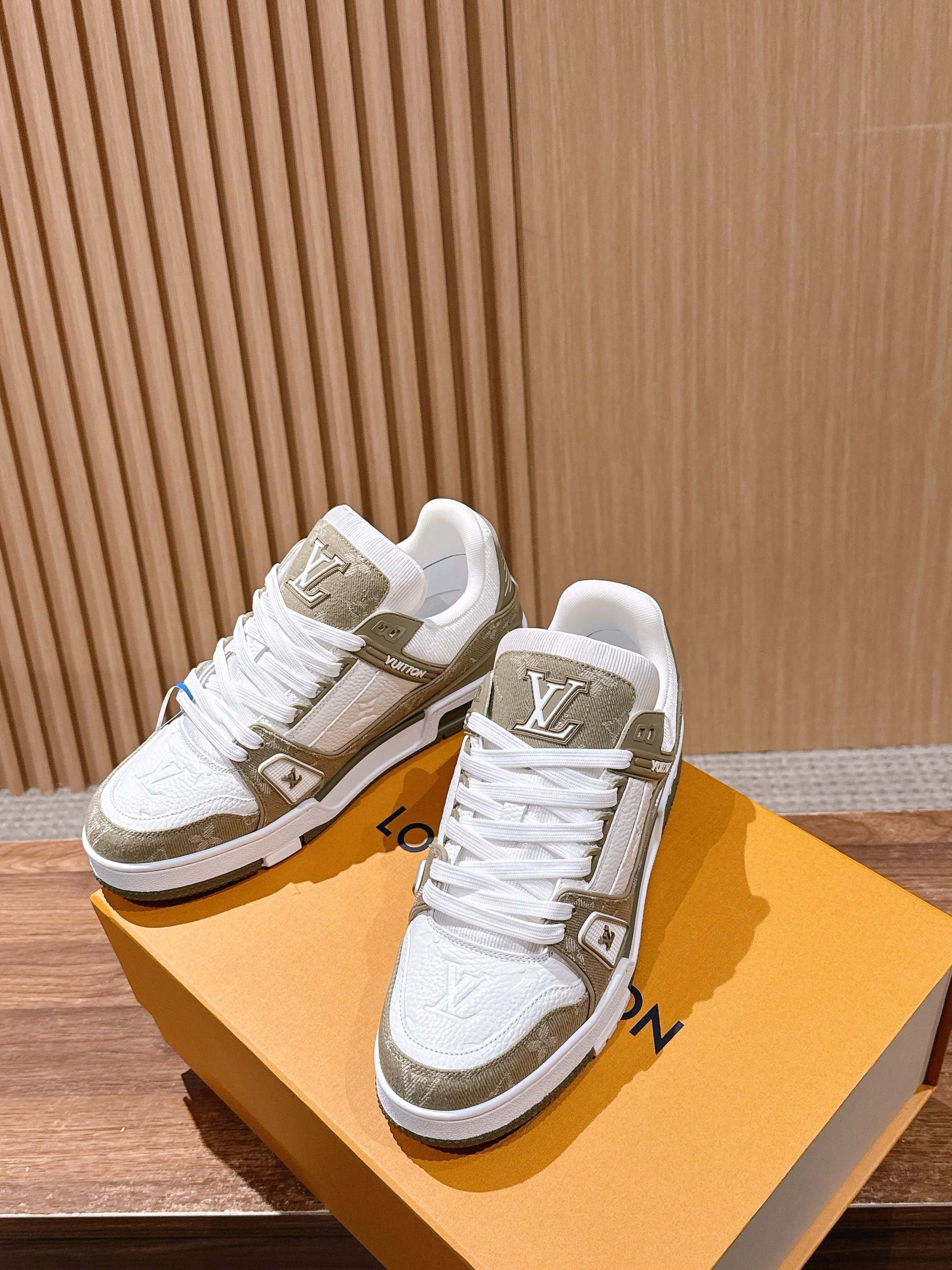 LV Trainer Series 17