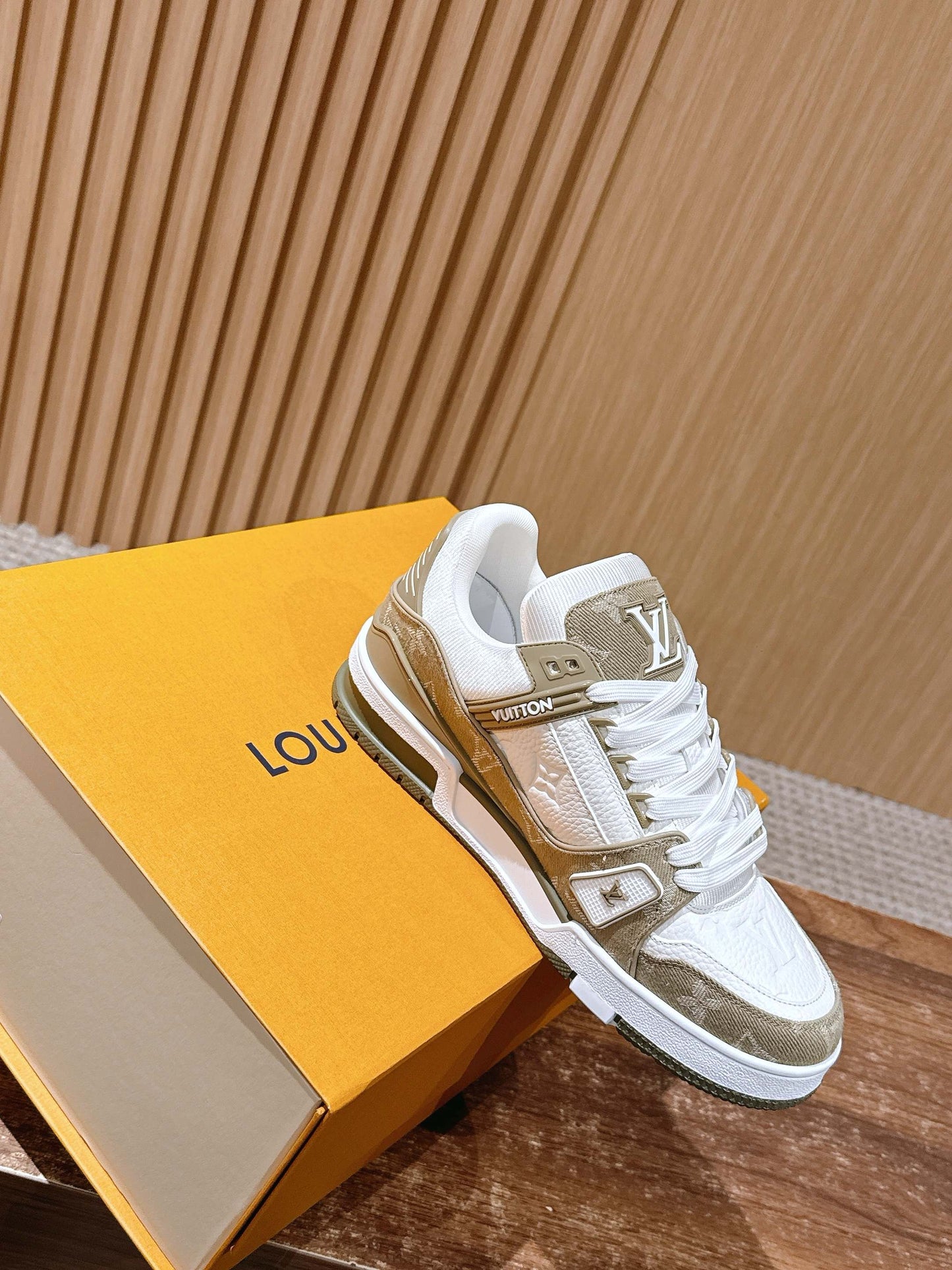 LV Trainer Series 17