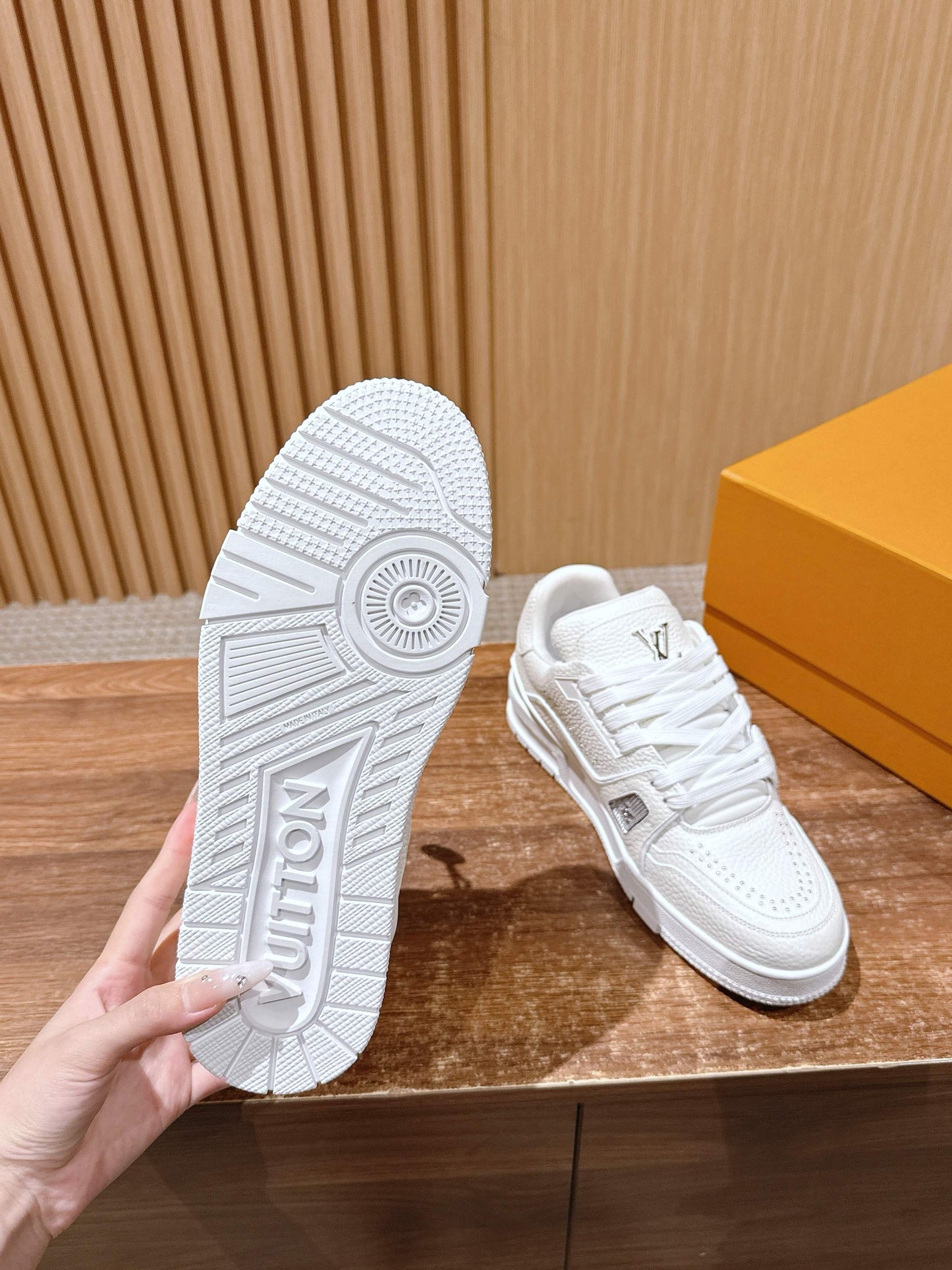 LV Trainer Series 16