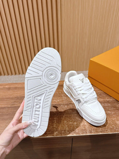 LV Trainer Series 16