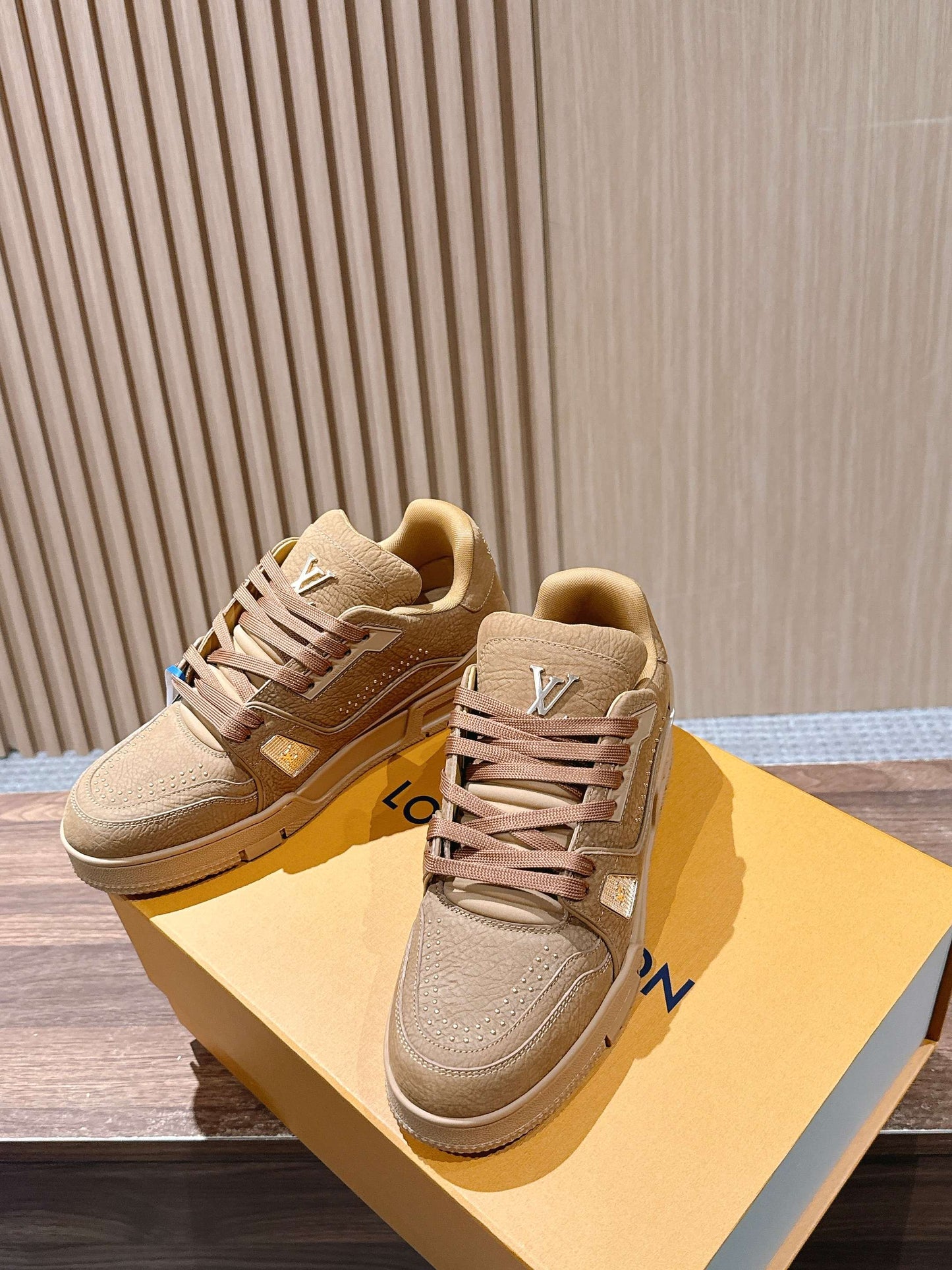 LV Trainer Series 15