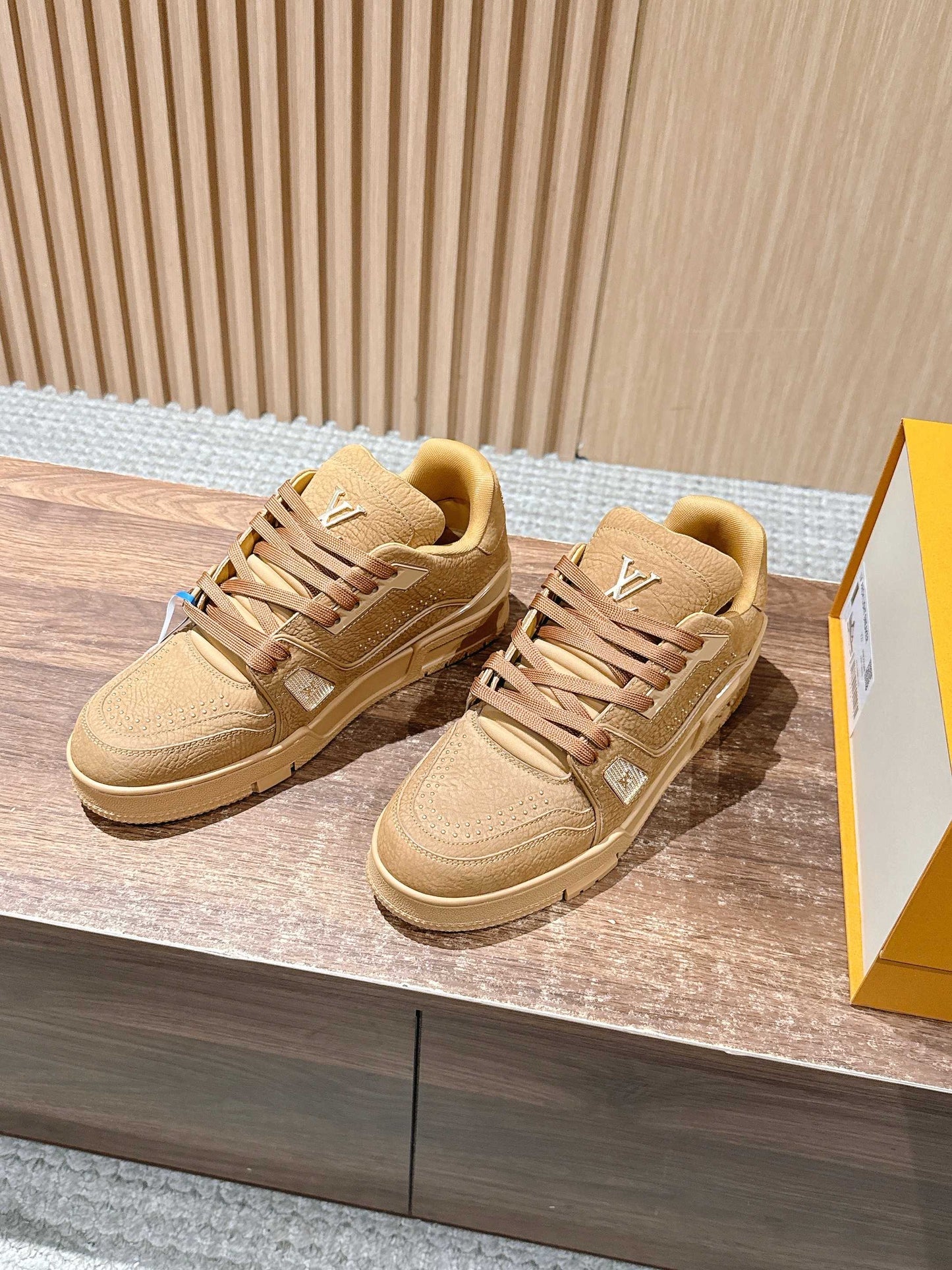 LV Trainer Series 15
