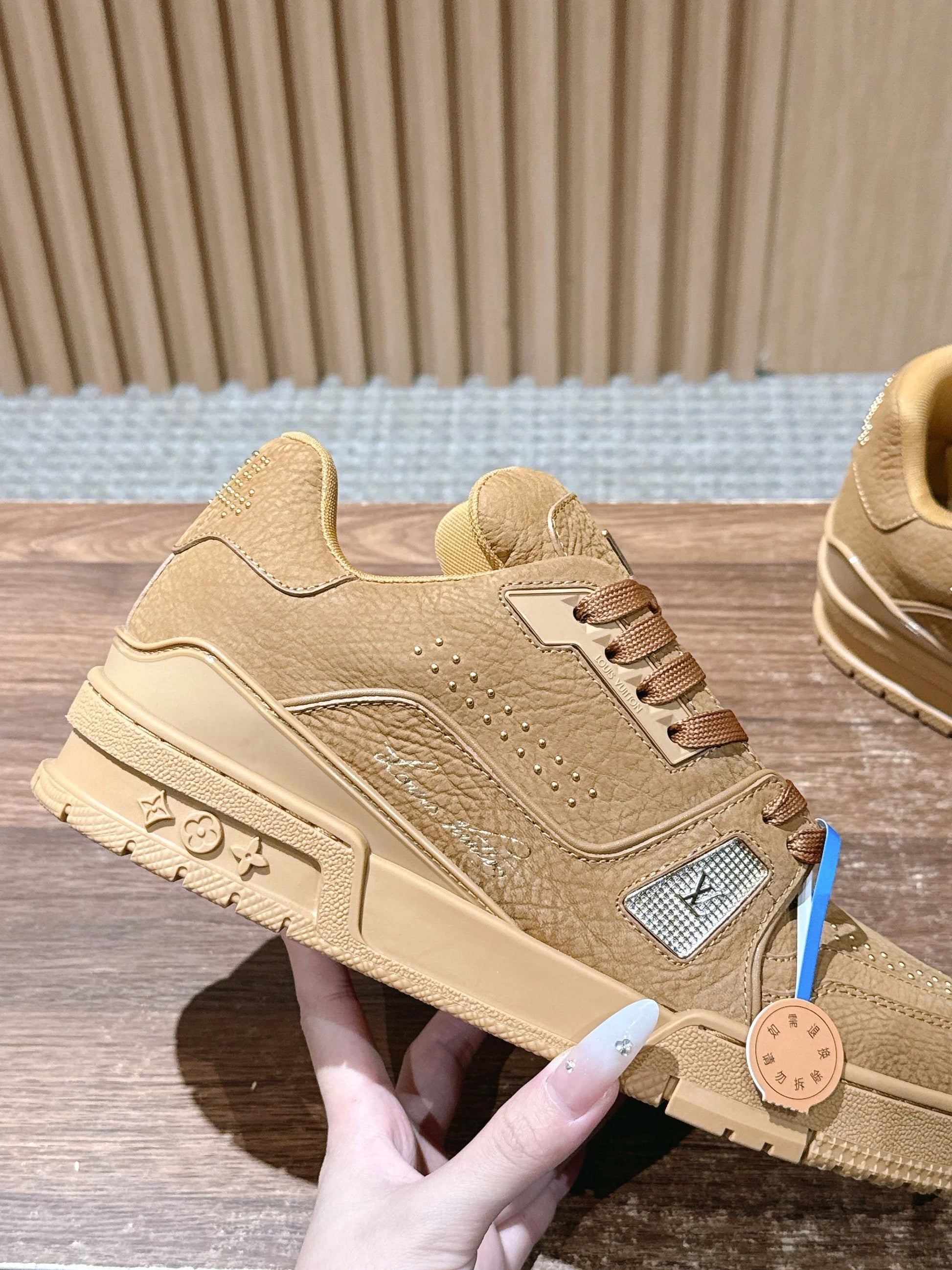 LV Trainer Series 15