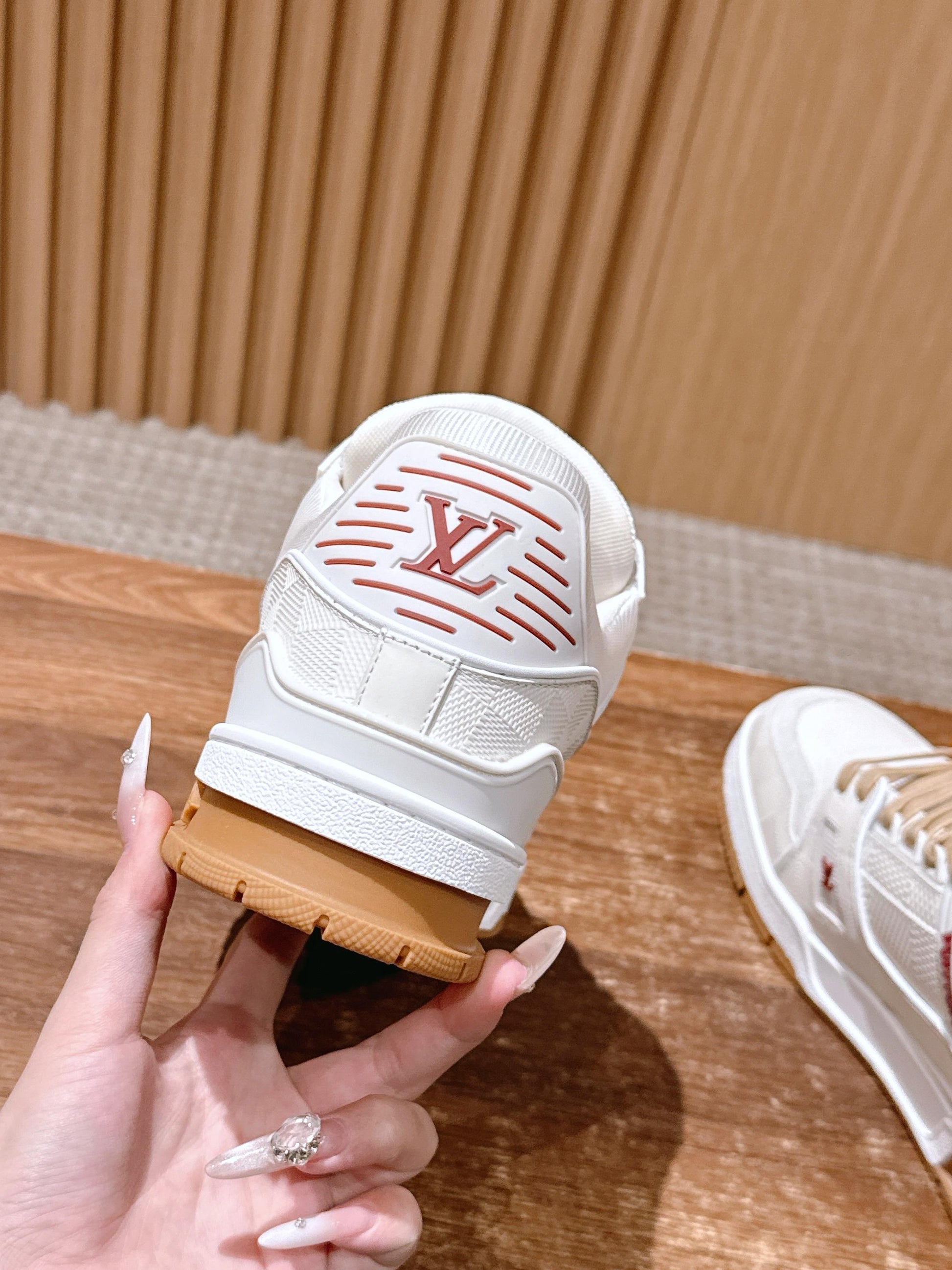 LV Trainer Series 06