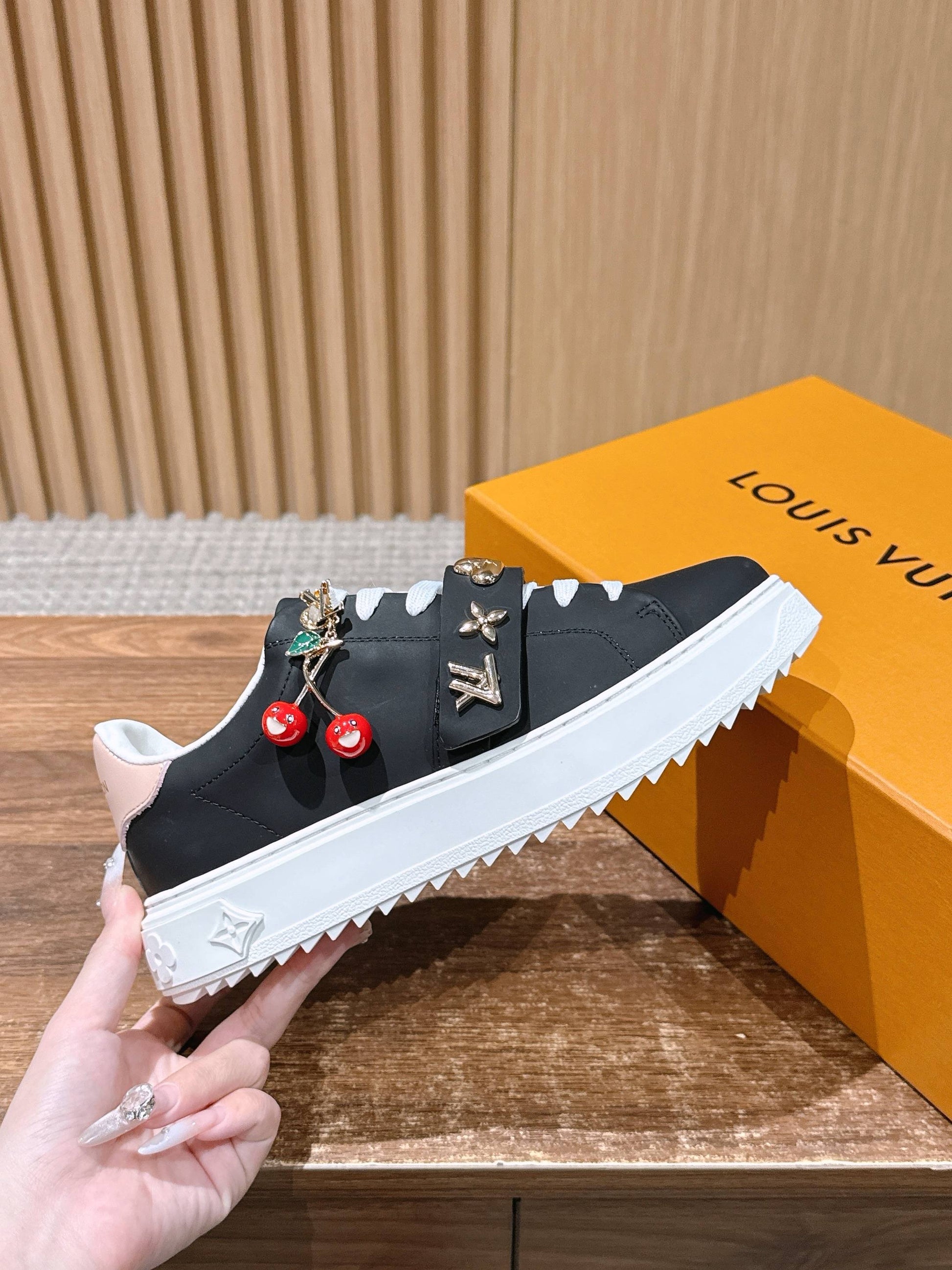 LV Time Out Sneaker Series 16