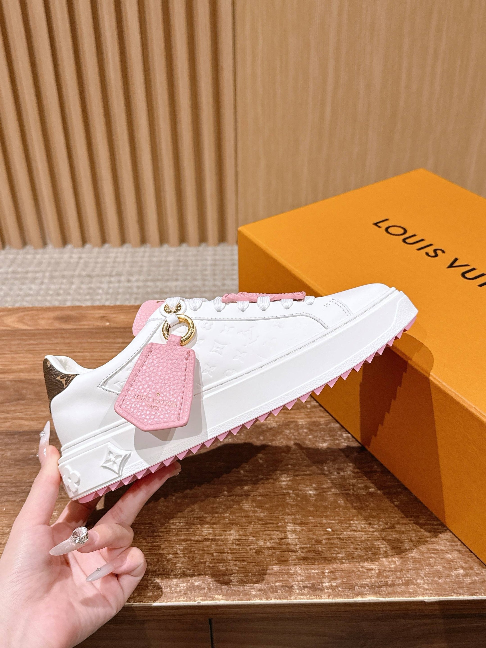 LV Time Out Sneaker Series 15