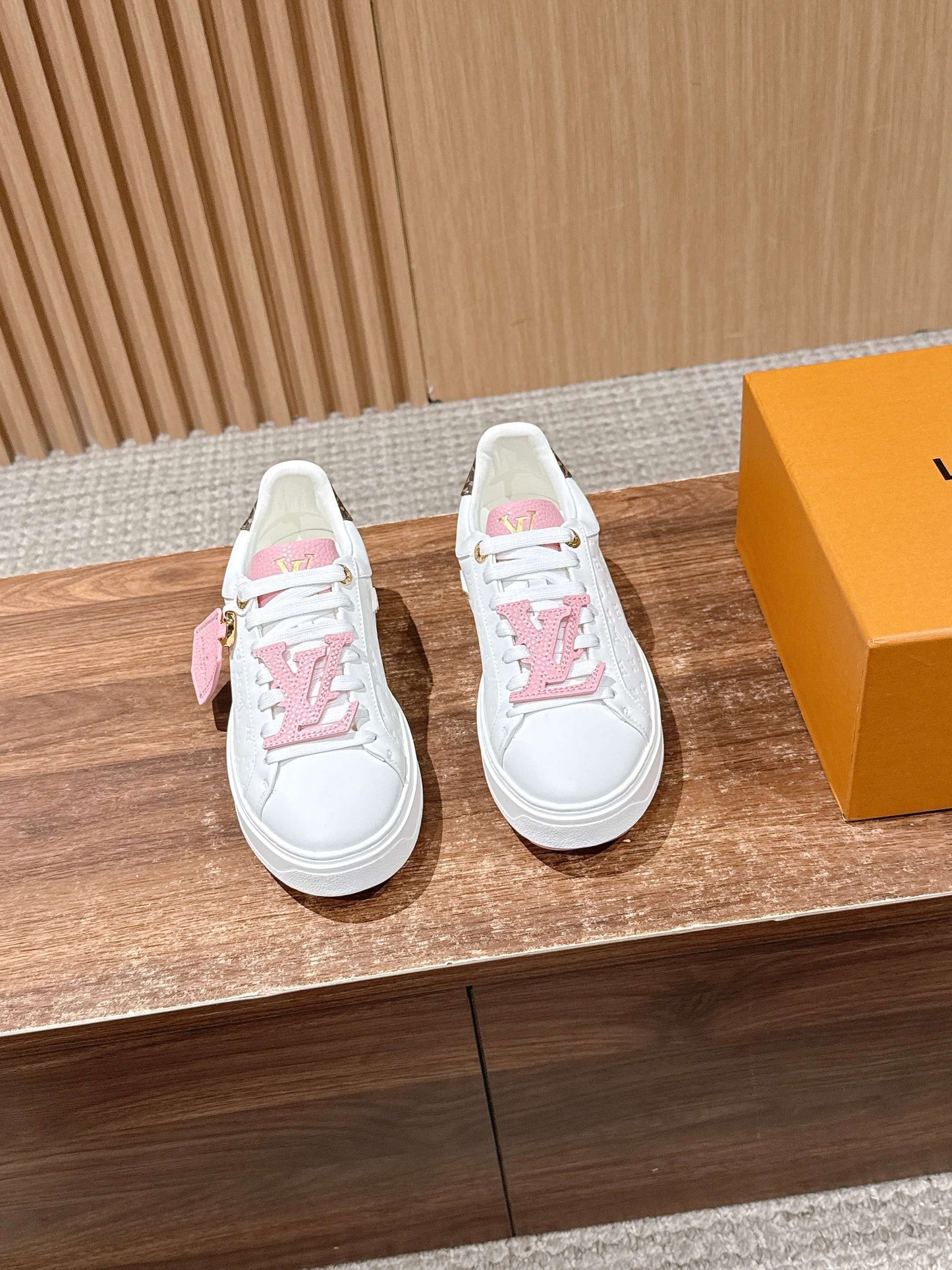 LV Time Out Sneaker Series 15