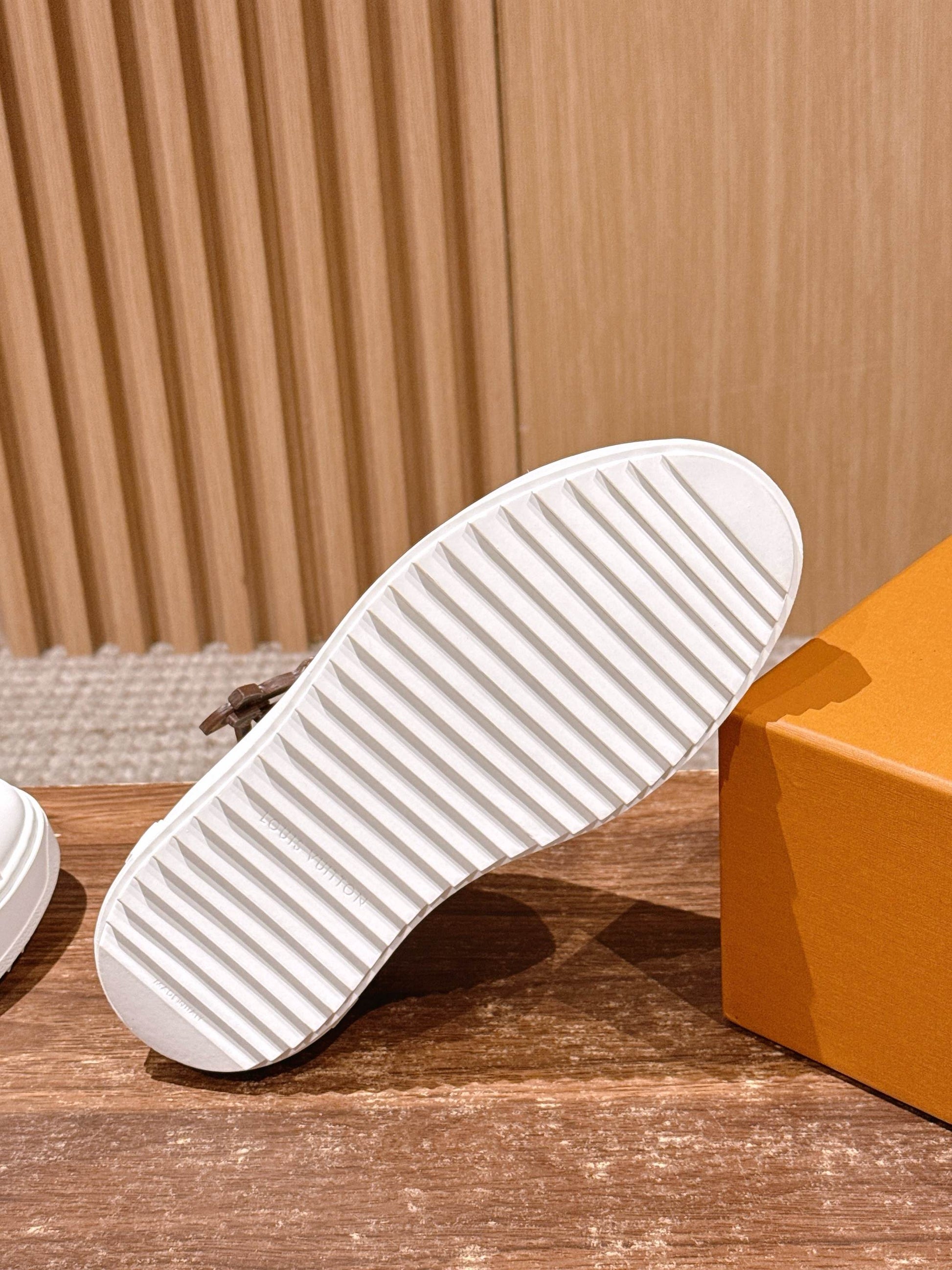 LV Time Out Sneaker Series 12