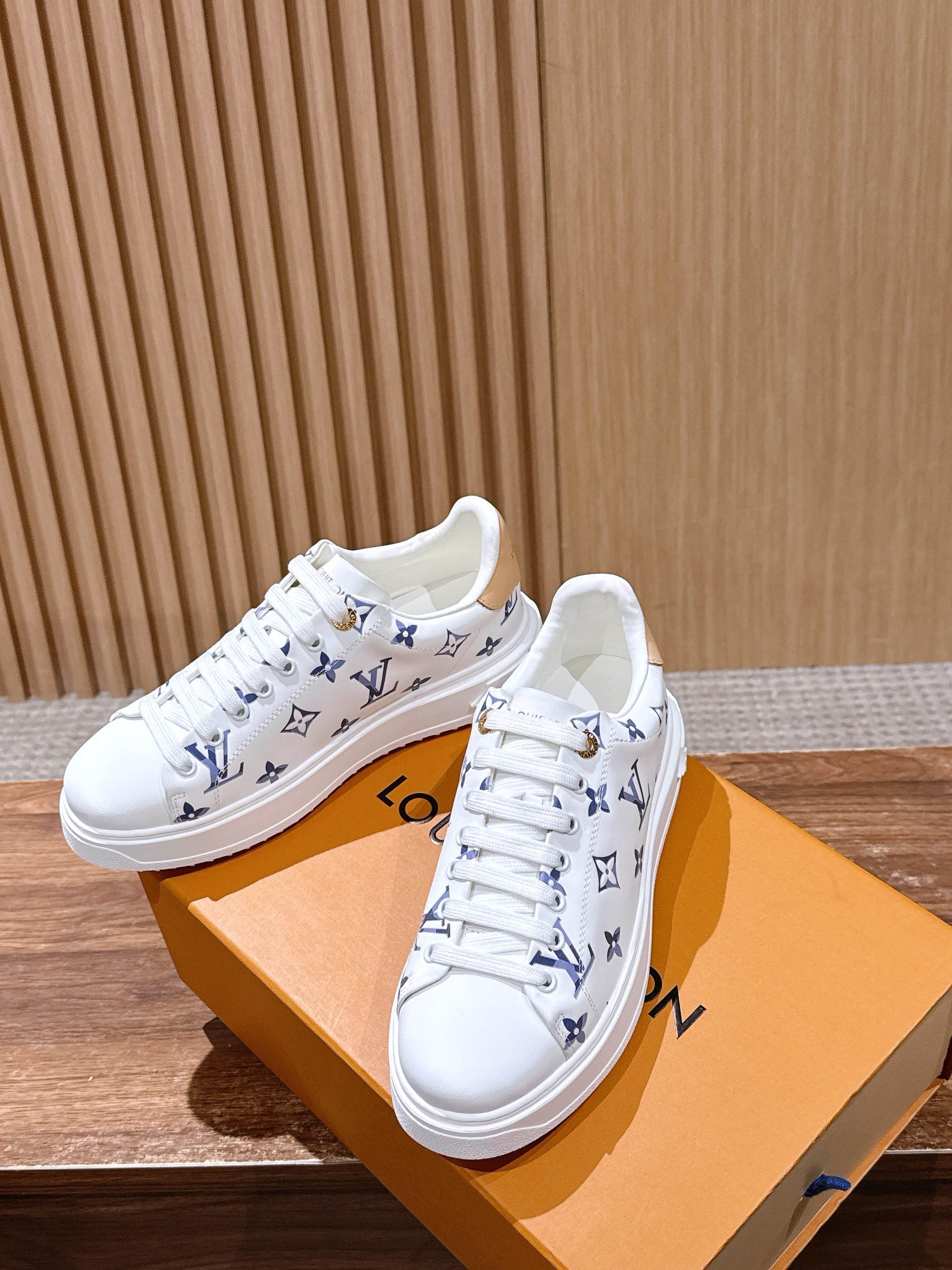 LV Time Out Sneaker Series 10