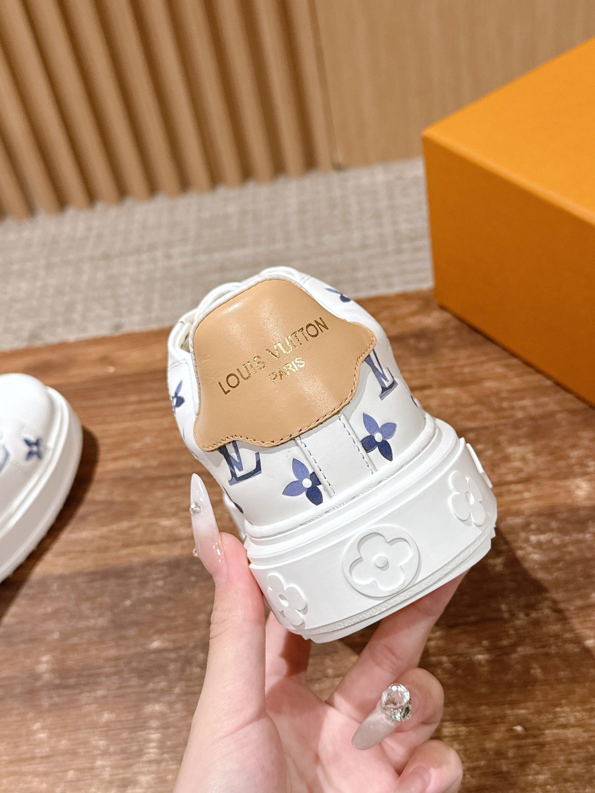 LV Time Out Sneaker Series 10