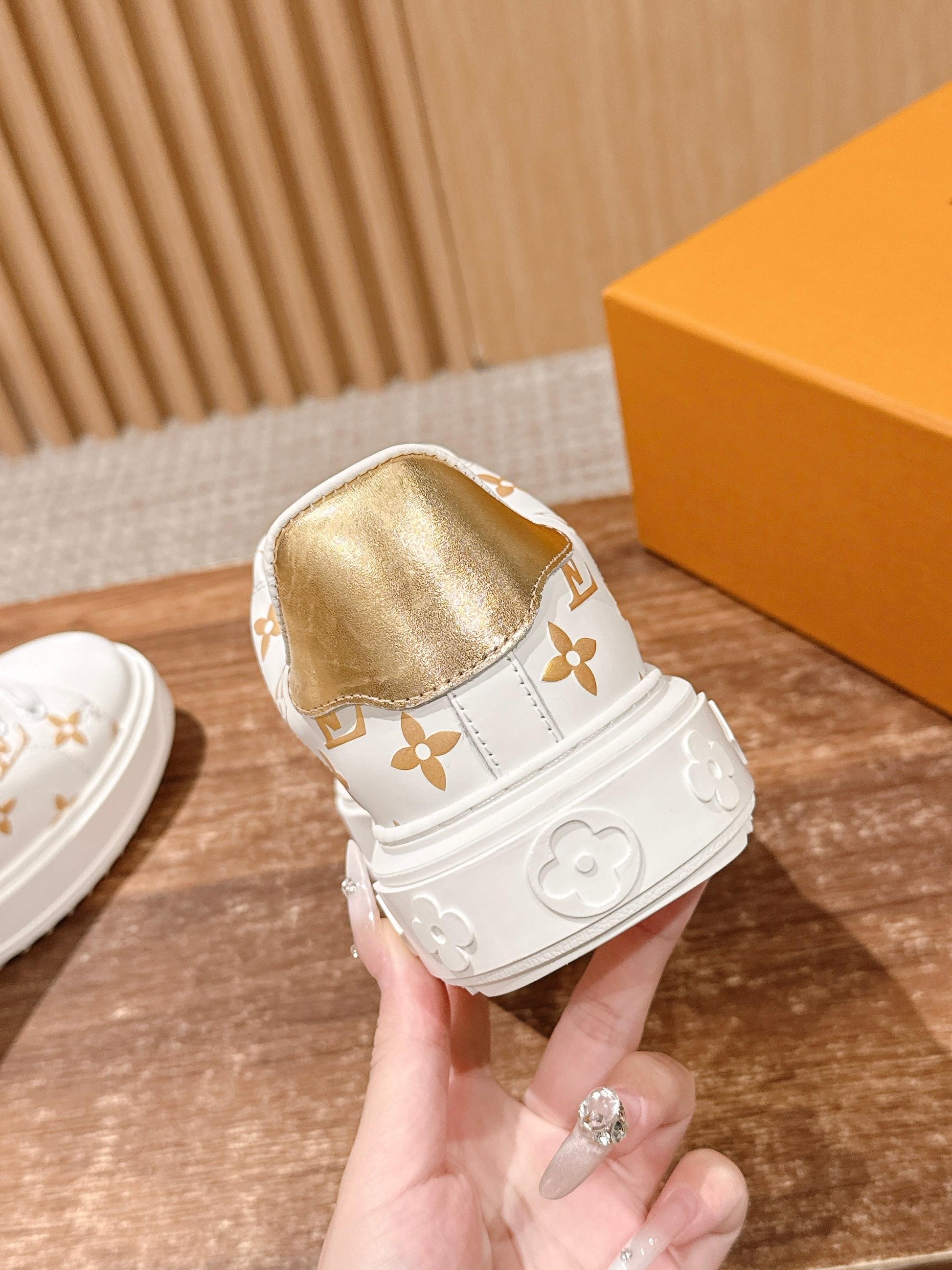 LV Time Out Sneaker Series 09