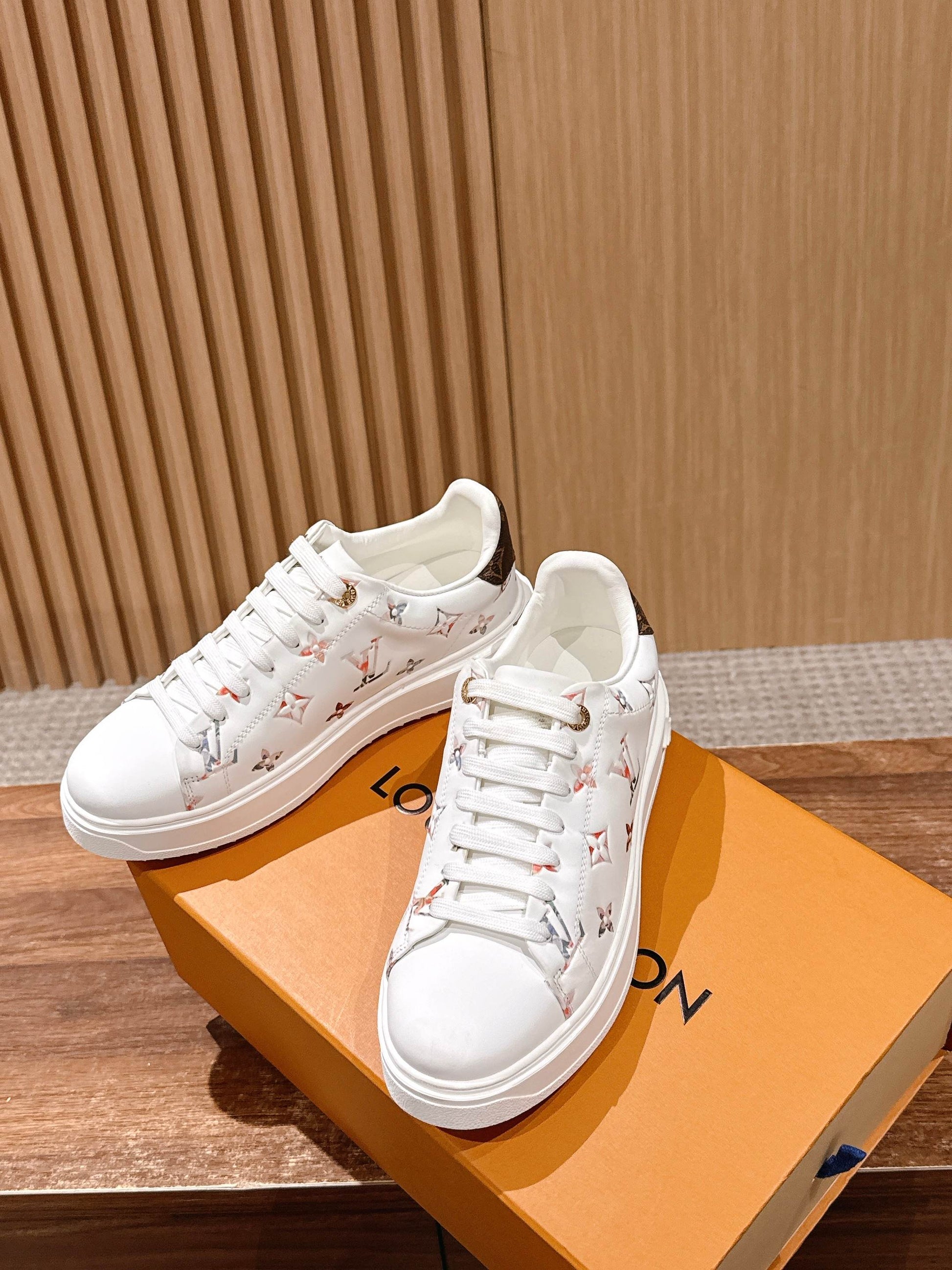 LV Time Out Sneaker Series 08