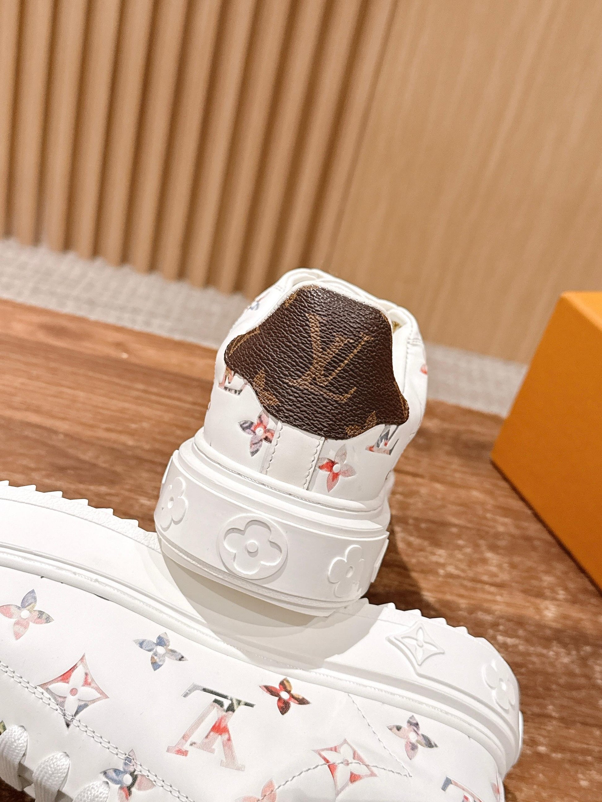 LV Time Out Sneaker Series 08