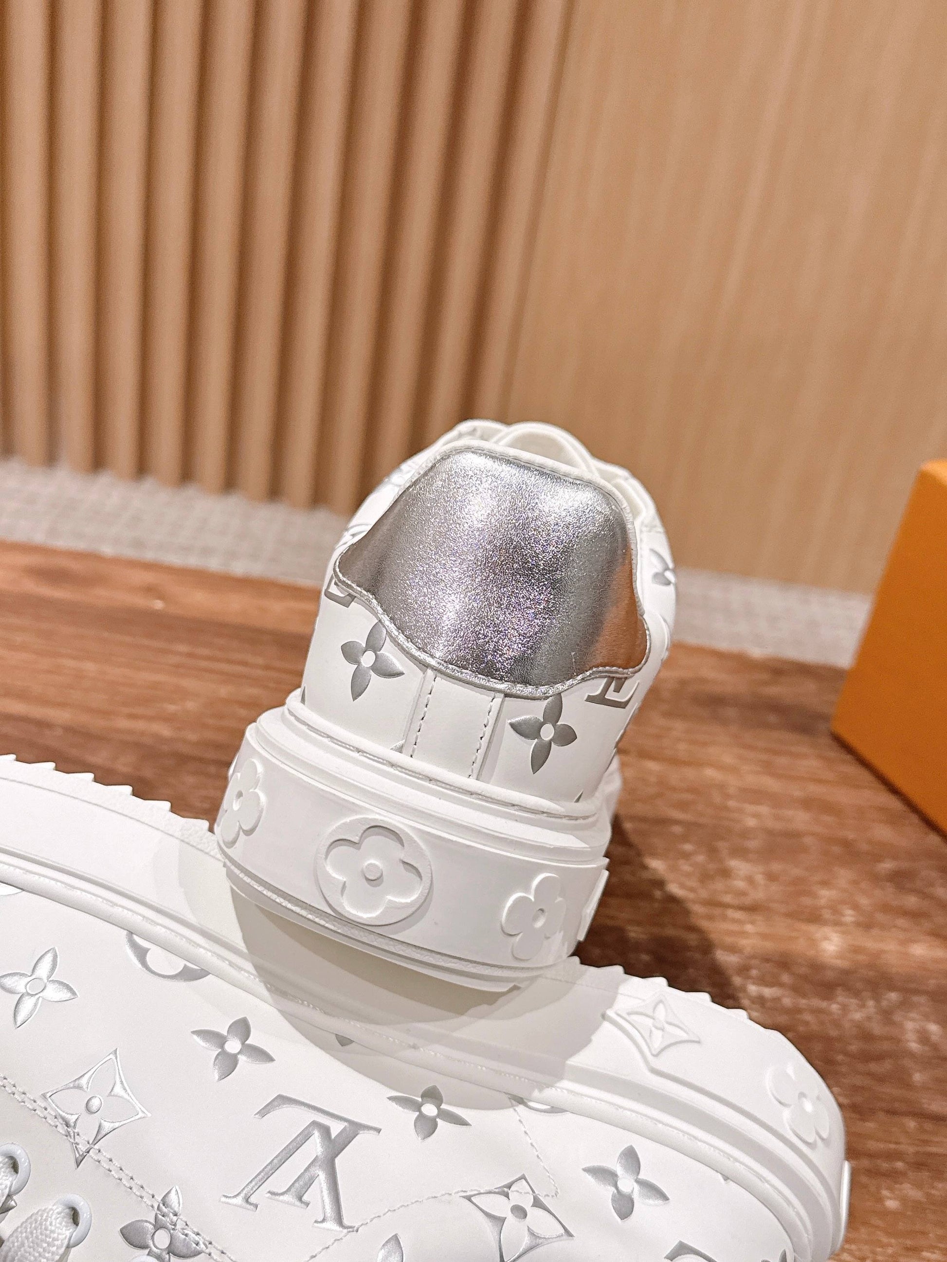 LV Time Out Sneaker Series 07