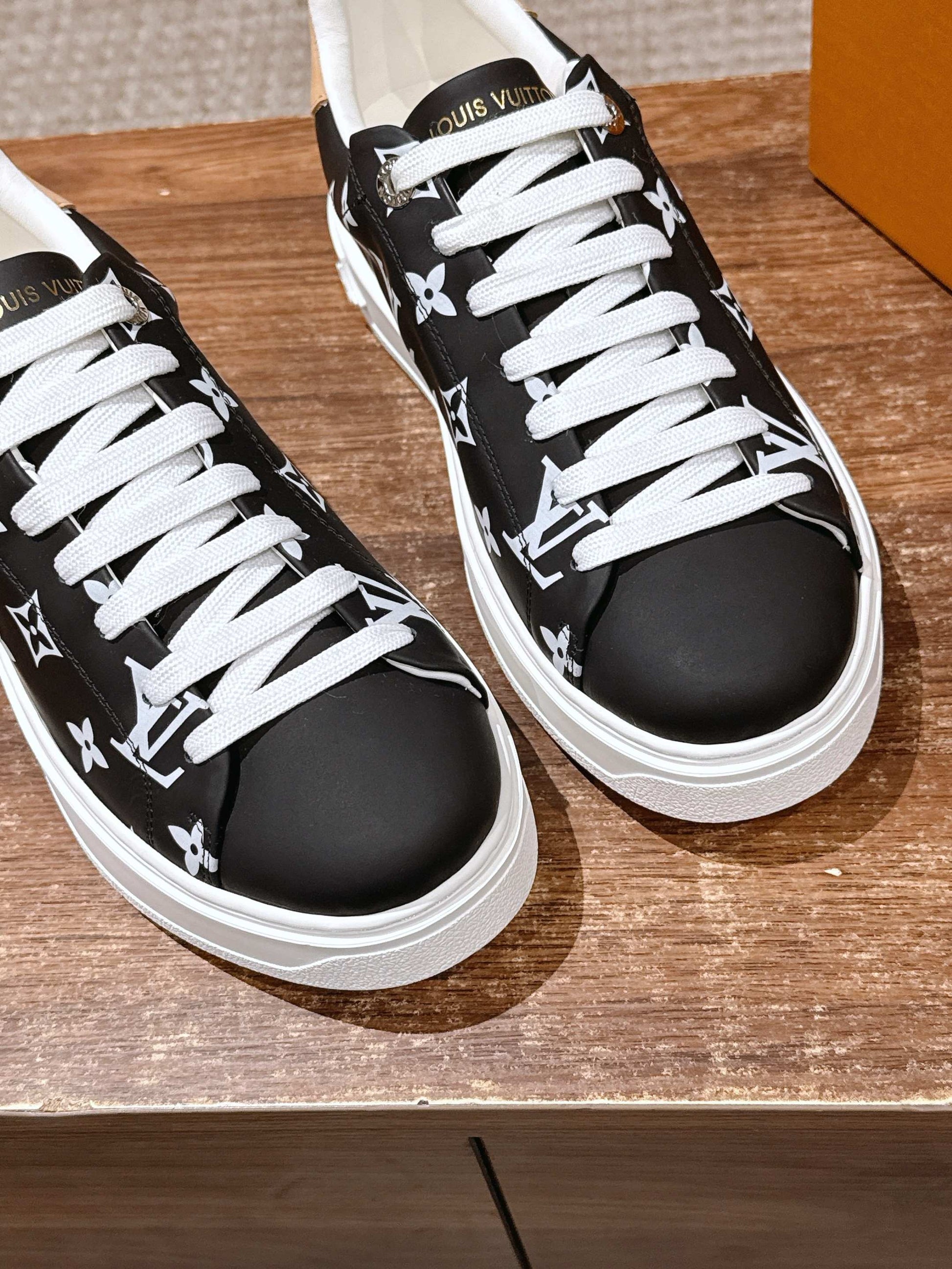 LV Time Out Sneaker Series 05