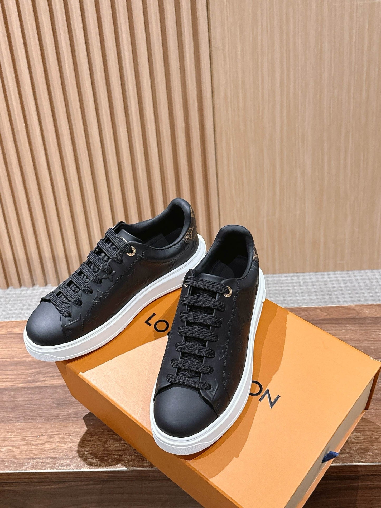 LV Time Out Sneaker Series 04