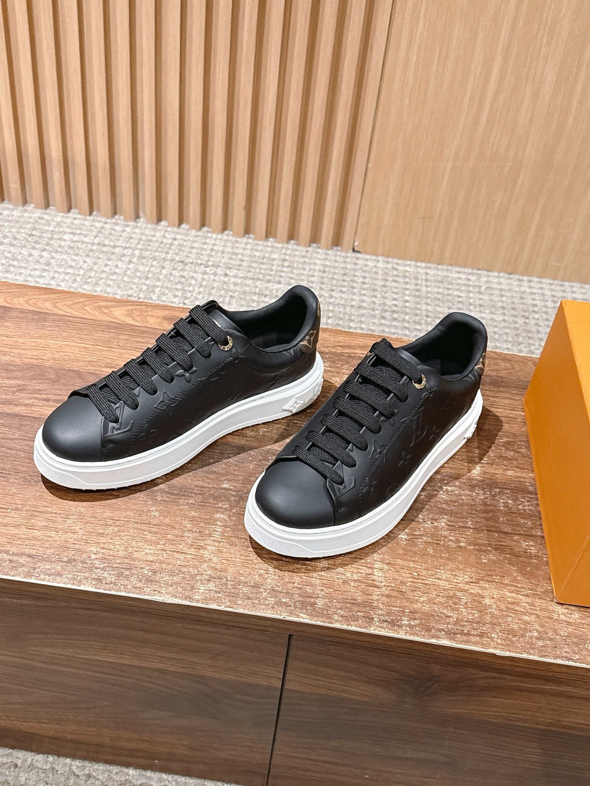 LV Time Out Sneaker Series 04