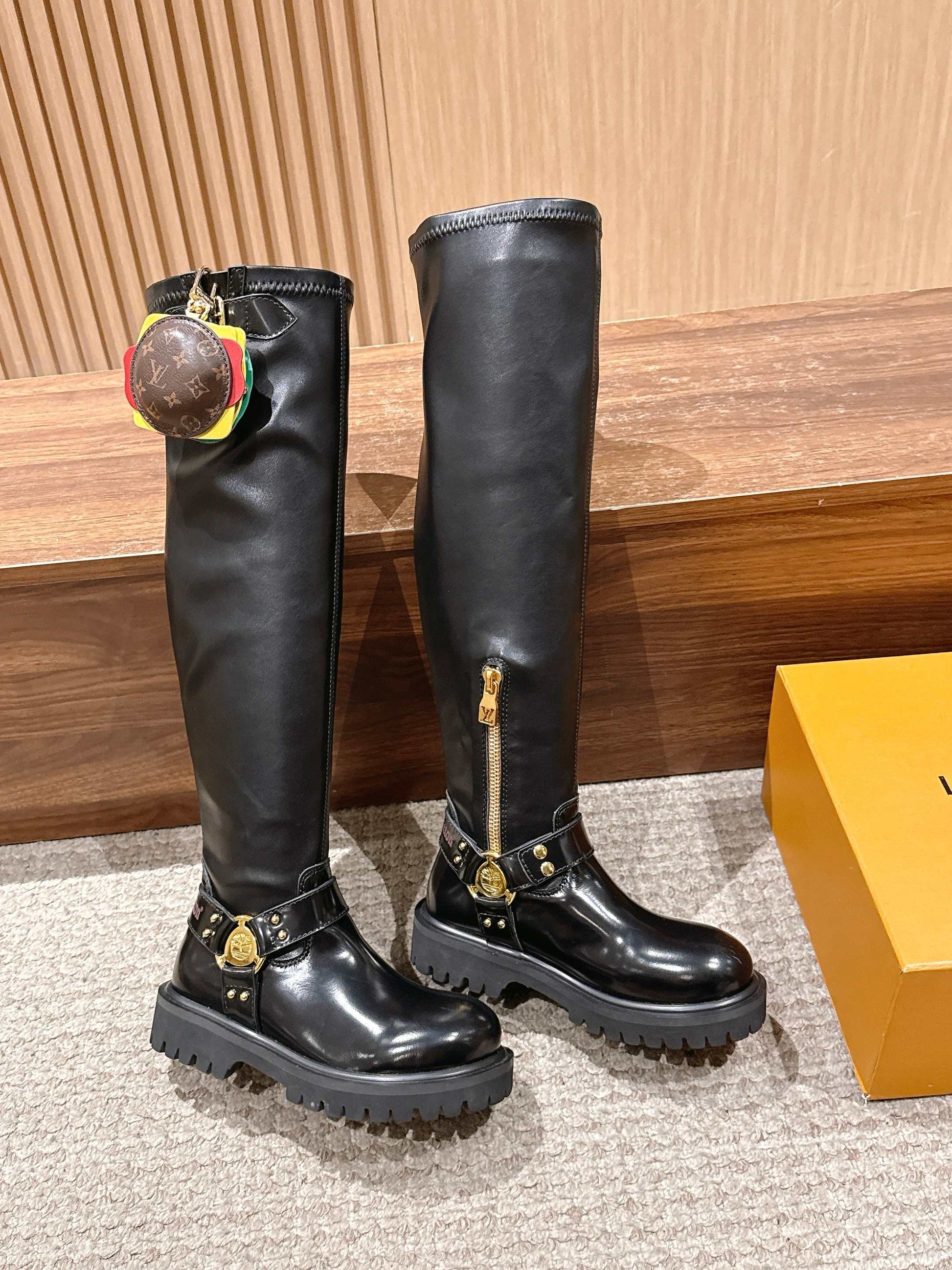 LV * Timberland Knee-High Boots‌ Black