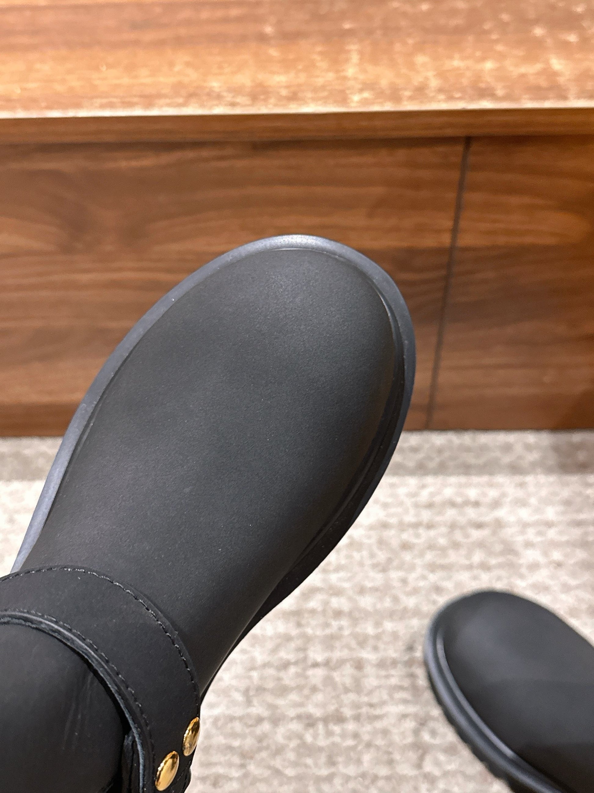 LV * Timberland Short Boots‌ Matte Black 02