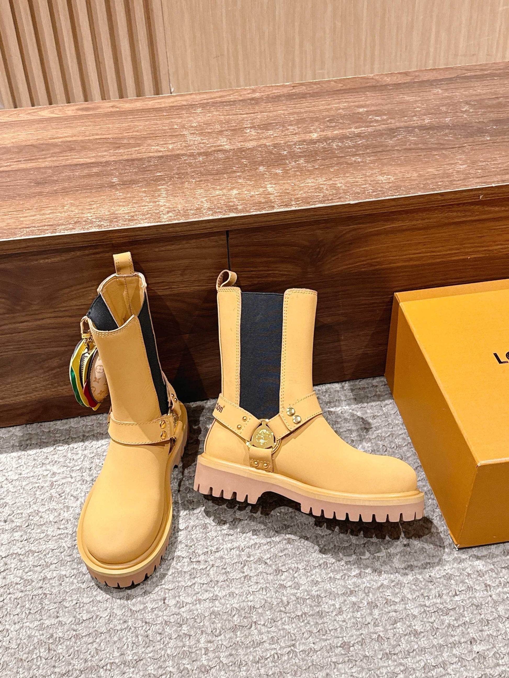 LV * Timberland Short Boots‌ Matte Yellow 03