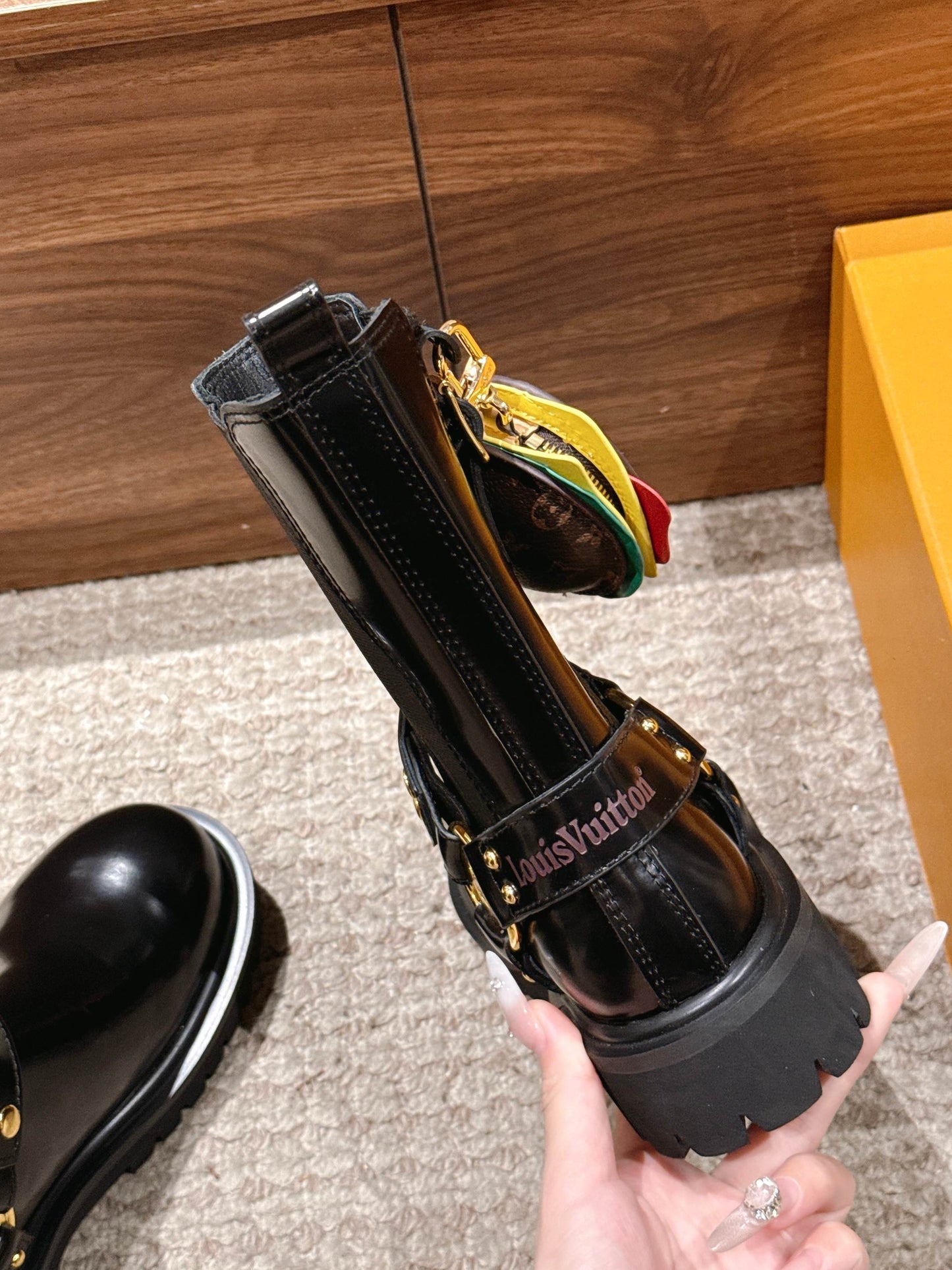 LV * Timberland Short Boots‌ Black 03