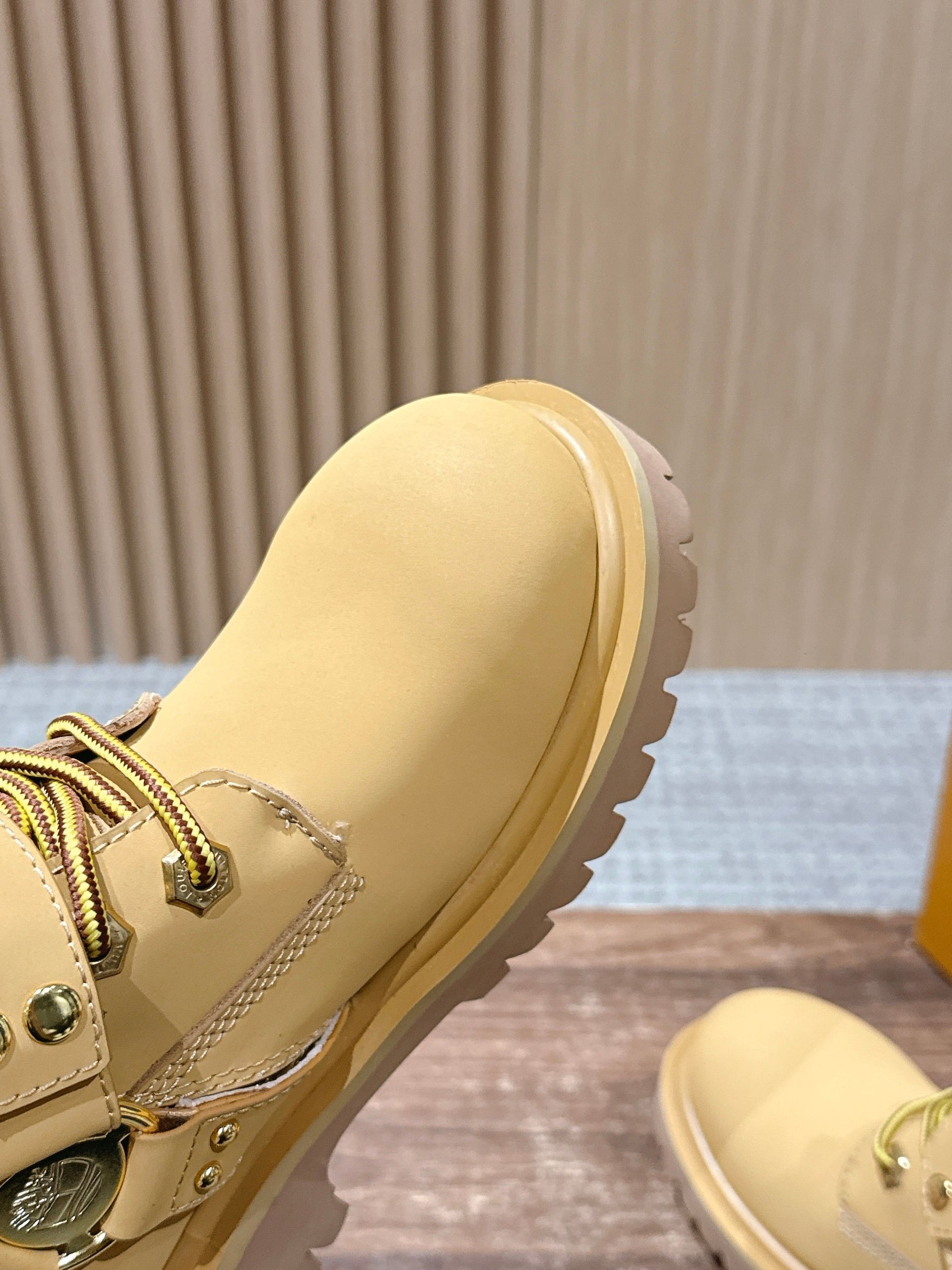 LV * Timberland Short Boots‌ Matte Yellow 01