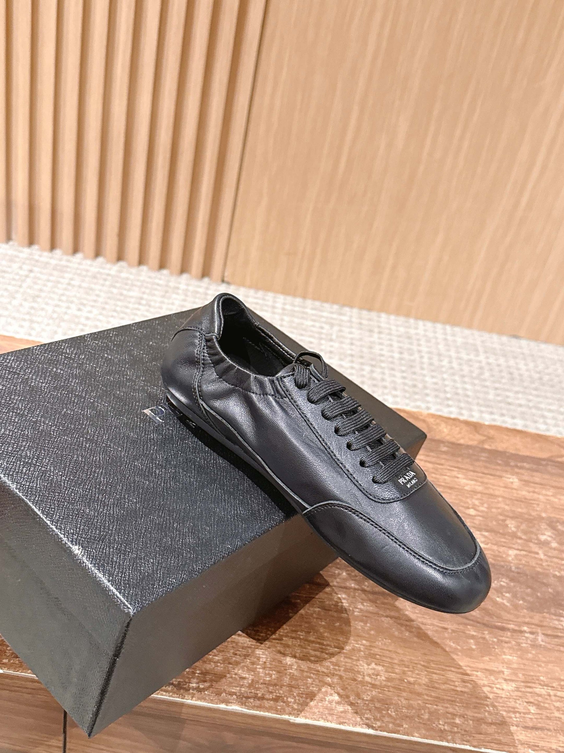 PRADA Leather Thin-Sole Casual Sneakers, Black