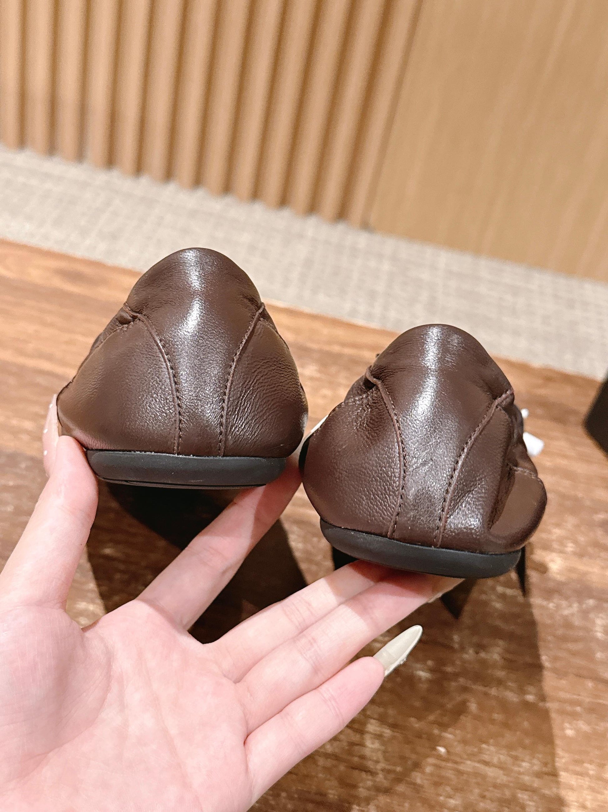 PRADA Leather Thin-Sole Casual Sneakers, Brown