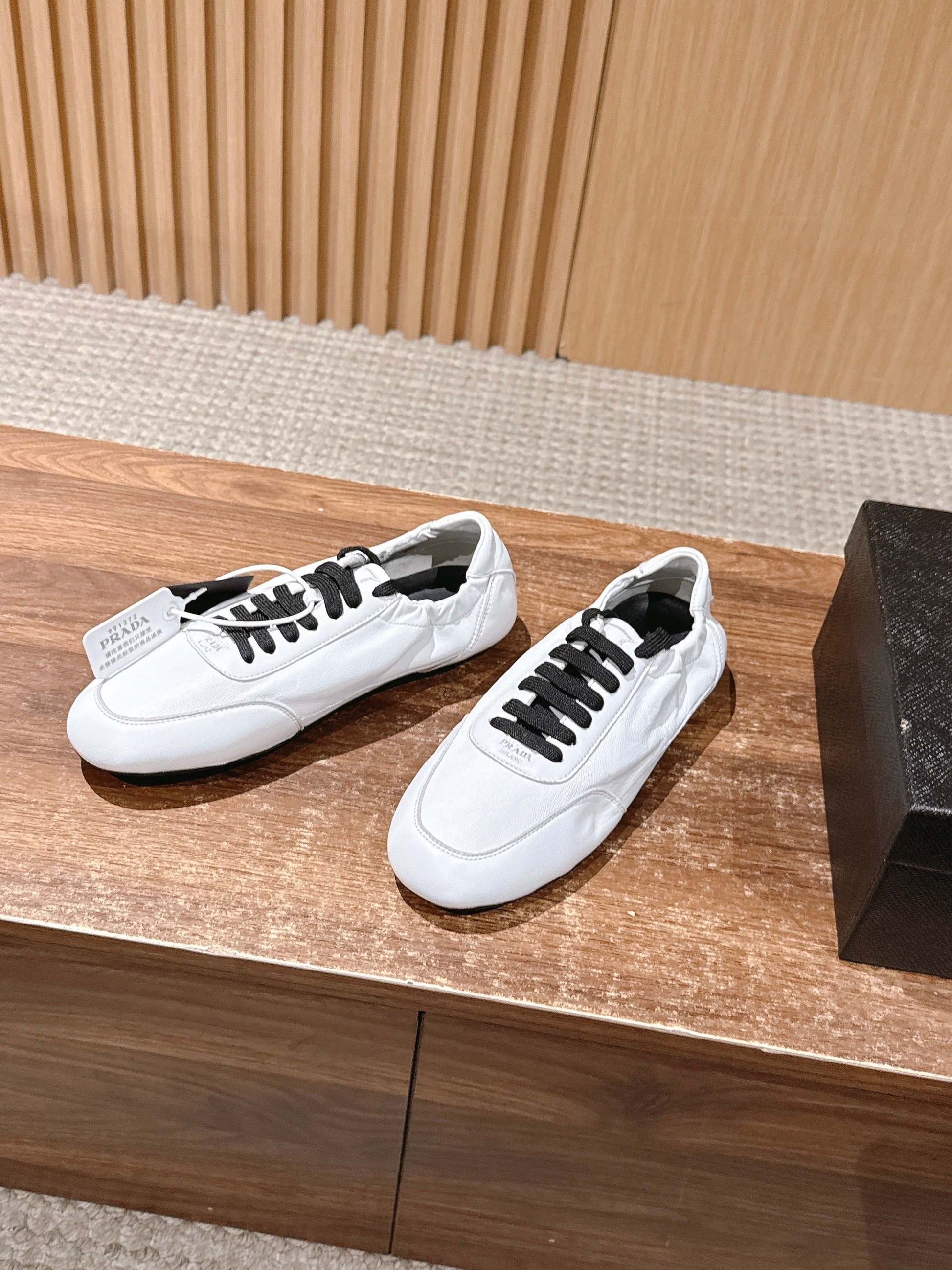PRADA Leather Thin-Sole Casual Sneakers, White
