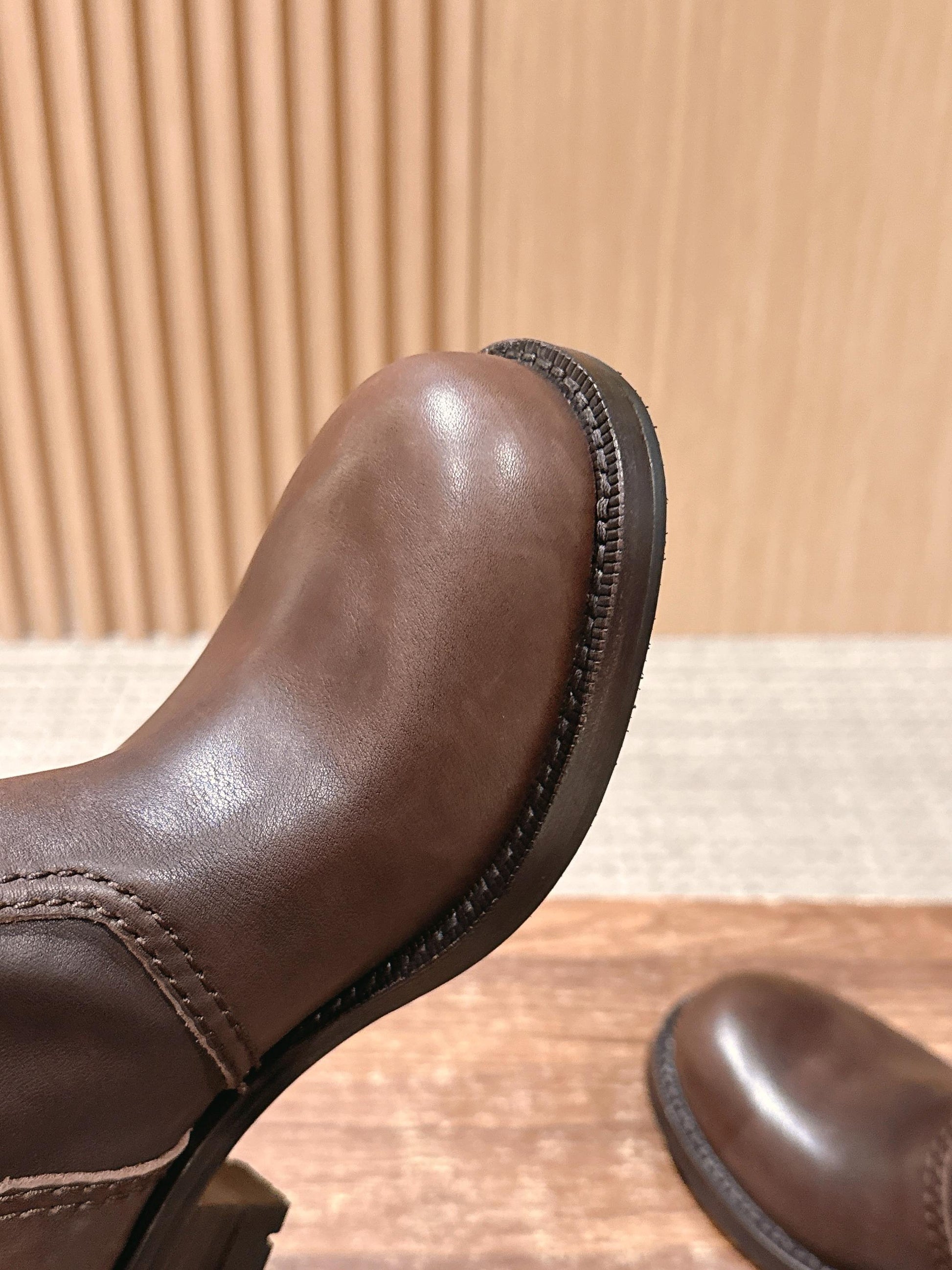 Prada Fall/Winter New Block-Heel Knight Boots, Brown