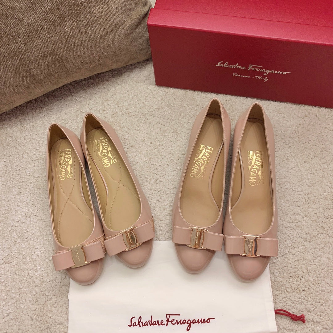 Ferragamo Lace & Mesh Vara Flats, Beige