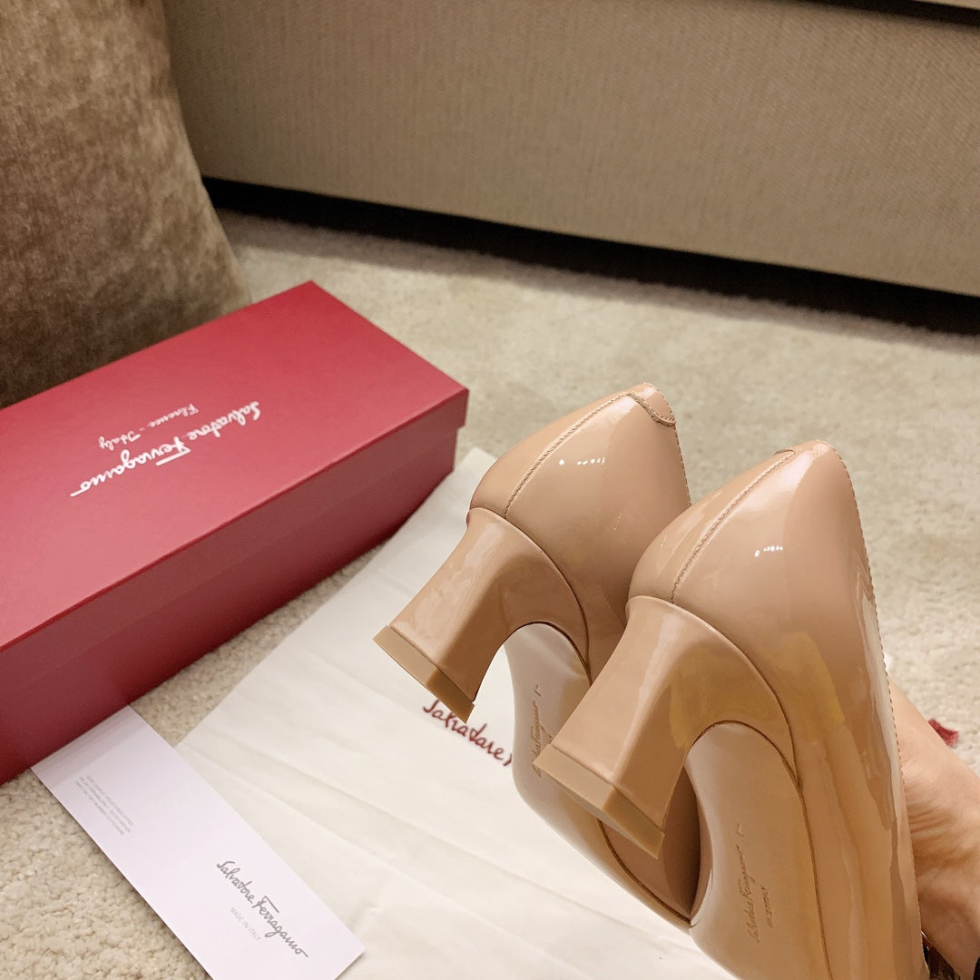 Ferragamo Fila-Square-Toe Best-Seller Bow Flats, Beige