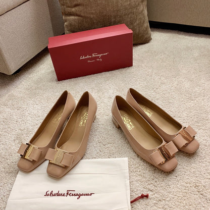 Ferragamo Fila-Square-Toe Best-Seller Bow Flats, Beige