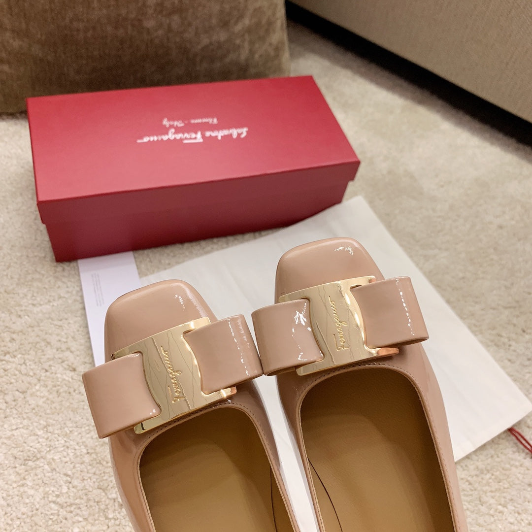 Ferragamo Fila-Square-Toe Best-Seller Bow Flats, Beige