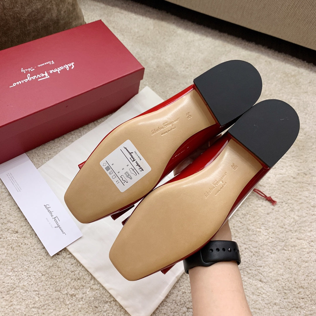 Ferragamo Fila-Square-Toe Best-Seller Bow Flats, Red