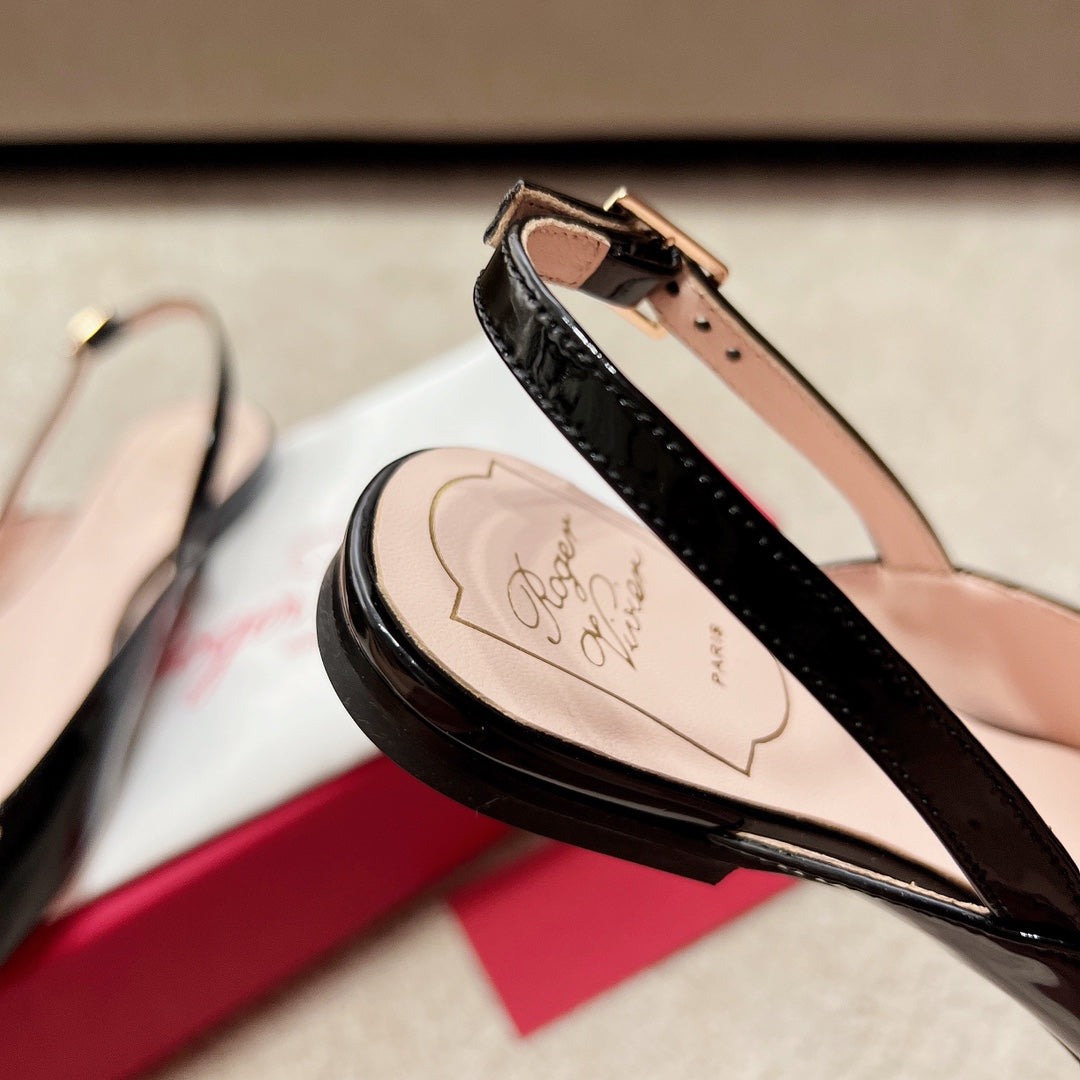 RV Chic Square-Toe Patent-Leather Flat Sandals Series 04