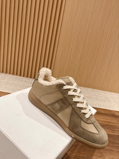 Maison Margiela Replica Sneaker, Yellow Lining