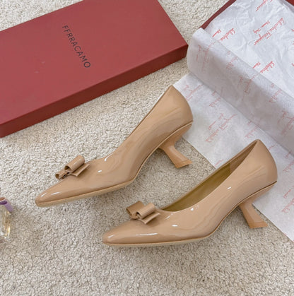 Ferragamo Bow-Detail Kitten-Heel Pumps, Beige