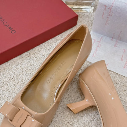 Ferragamo Bow-Detail Kitten-Heel Pumps, Beige