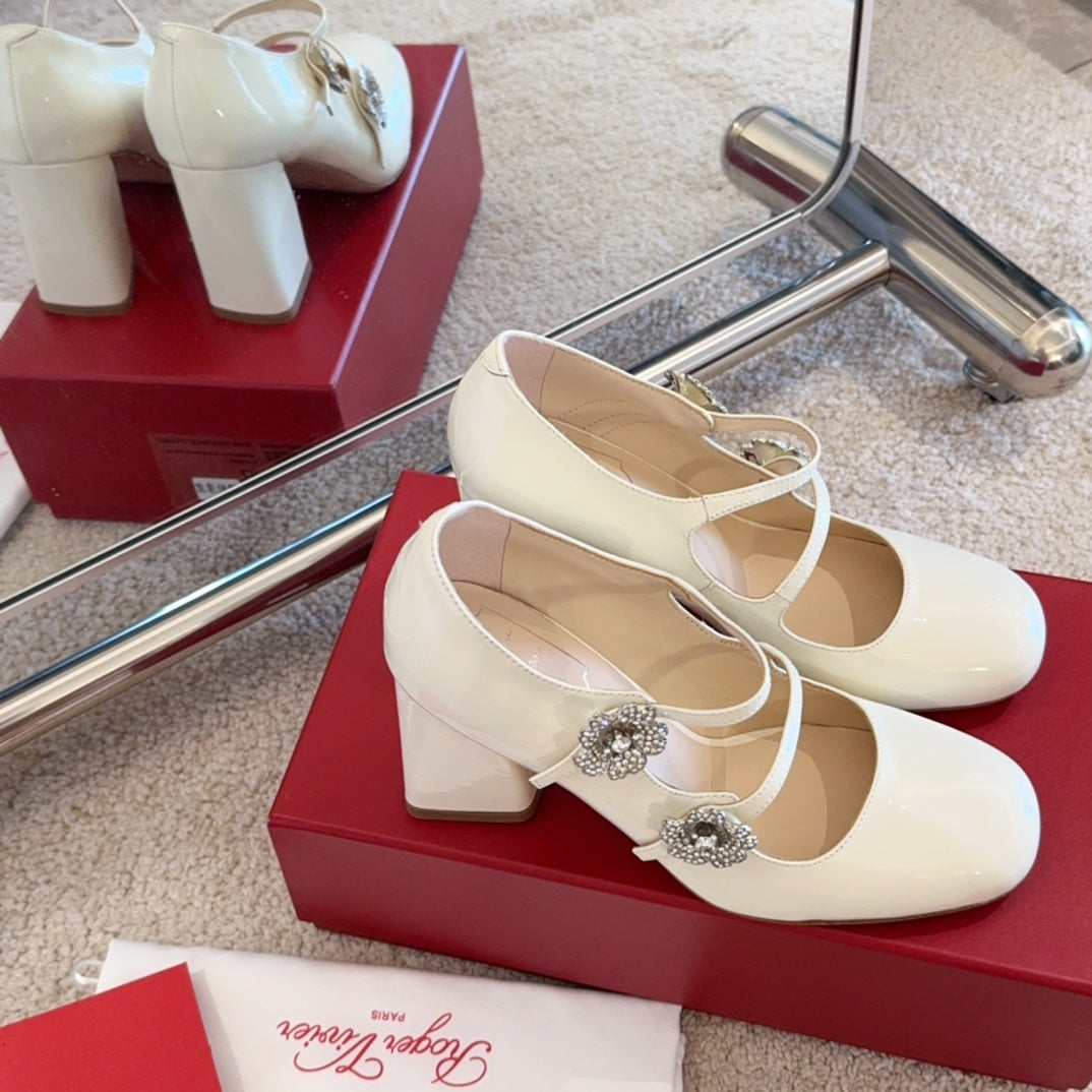 RV Limited-edition Floral Crystal-Buckle Mary Janes Series 01