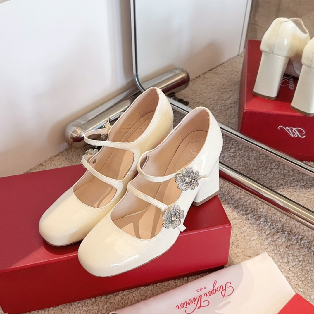 RV Limited-edition Floral Crystal-Buckle Mary Janes Series 01