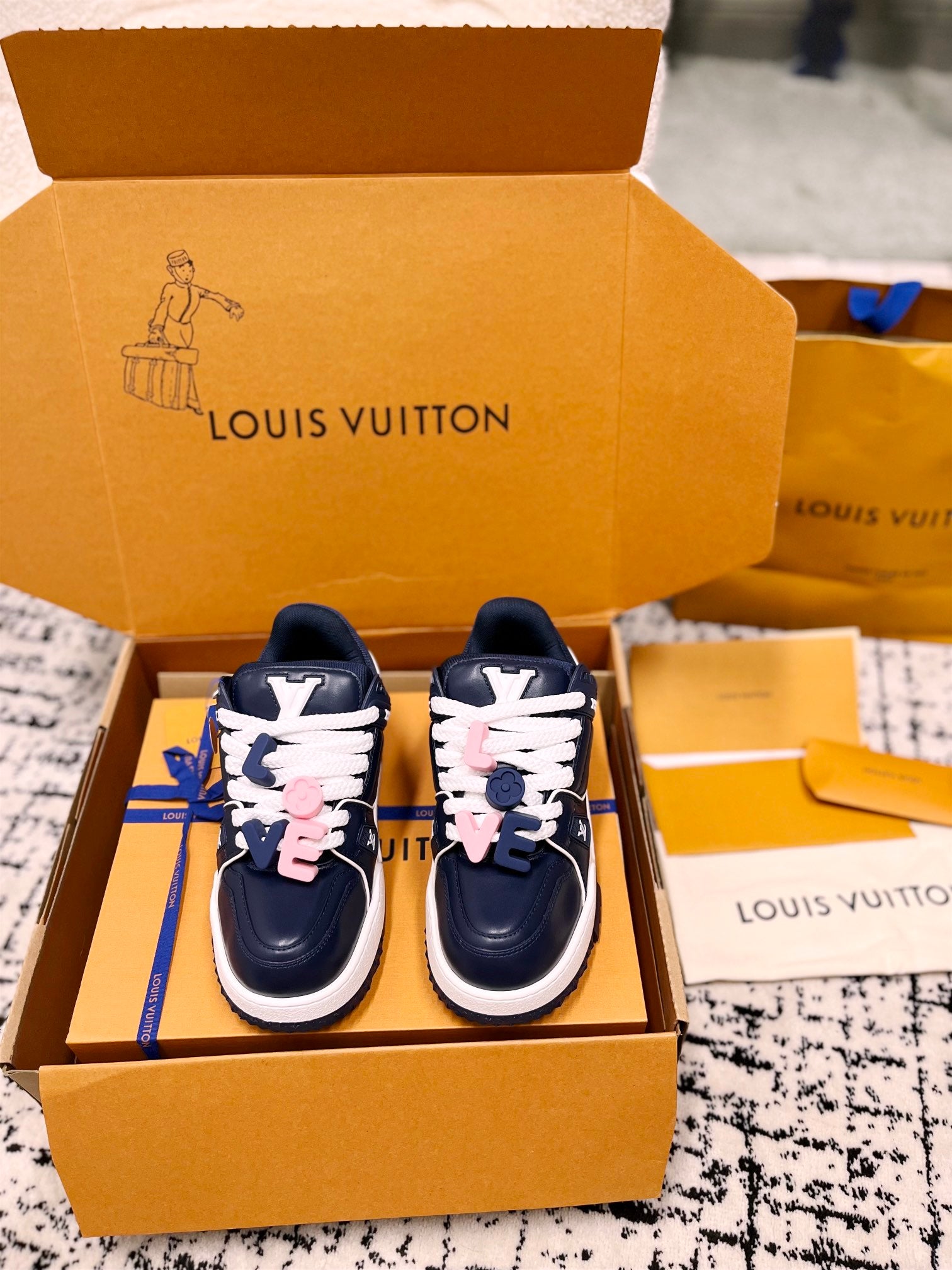 LV Unisex Pudding Skate Sneakers Series 04