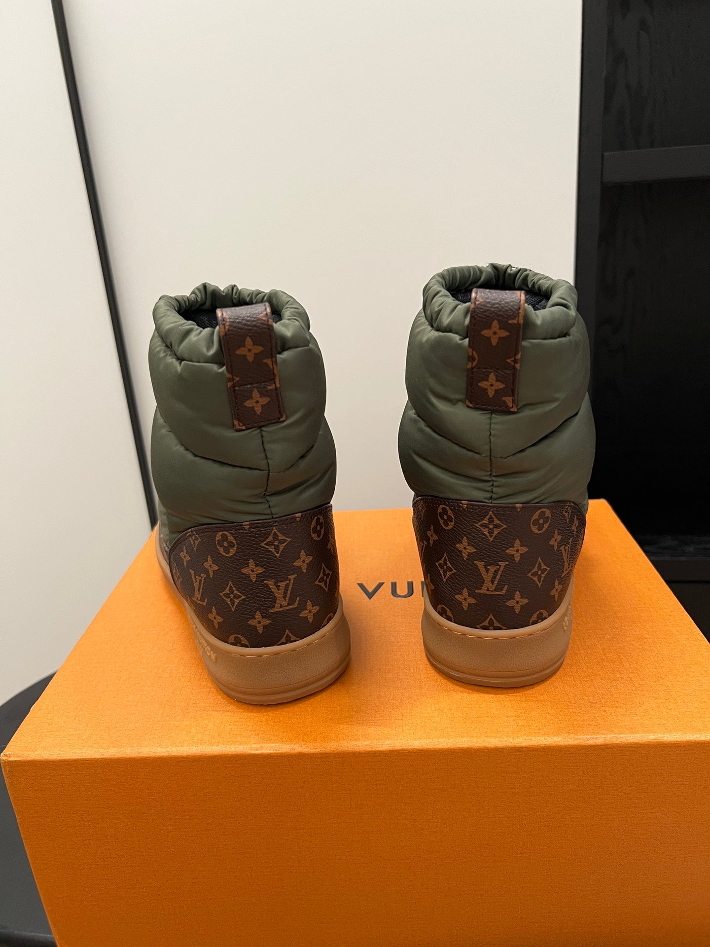 LV Pillow Down Snow Boots Series 03