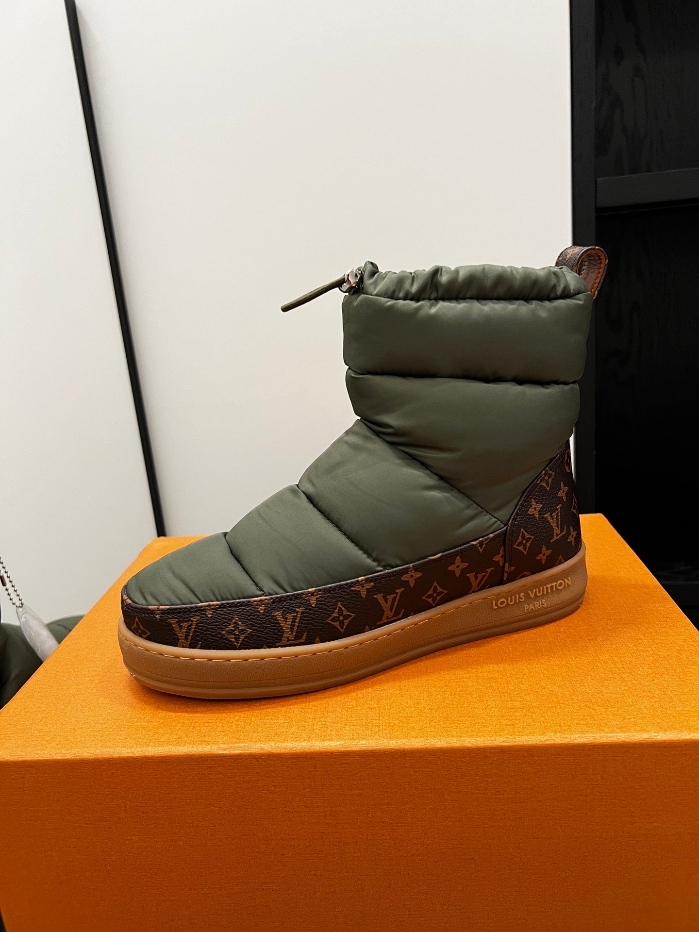 LV Pillow Down Snow Boots Series 03